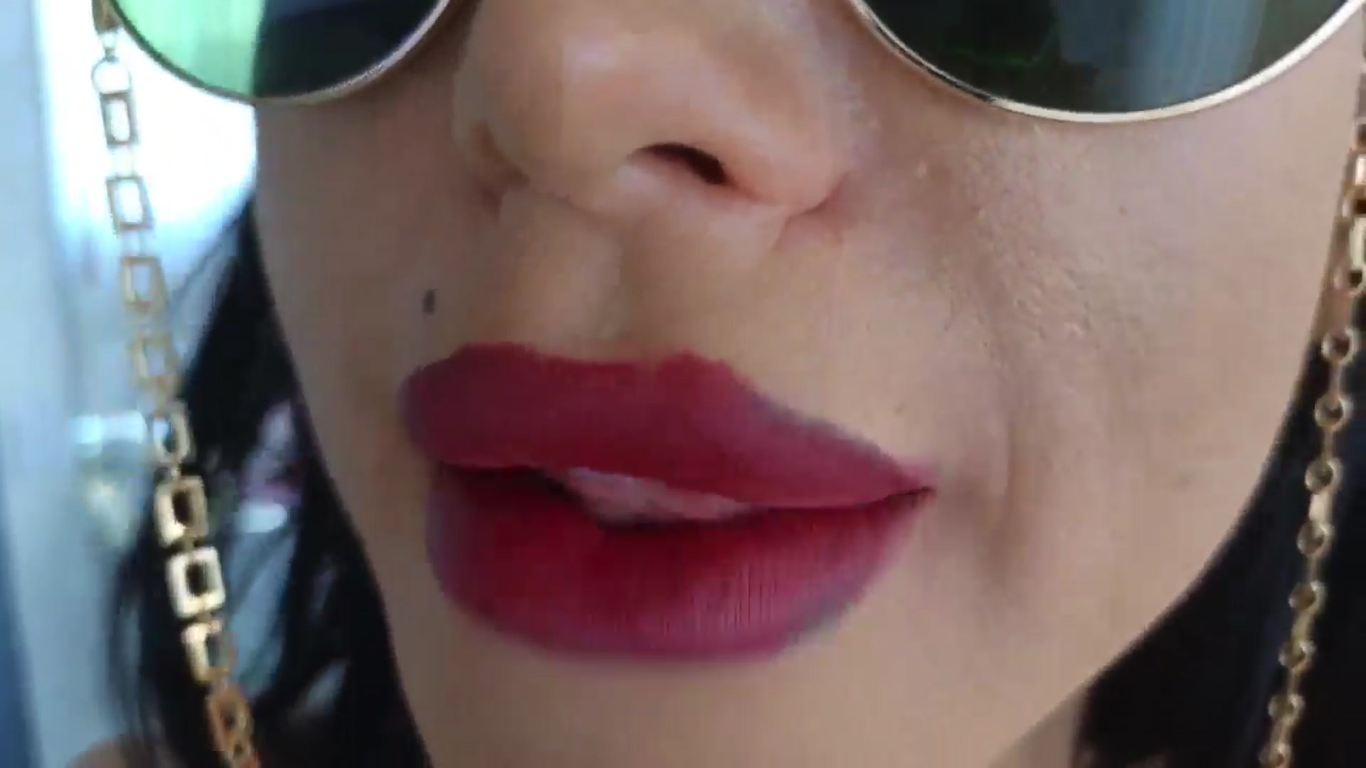 Gallery image thumbnail from Theowonder's myfreecams stream on, 04/15/2024, 12:38 image 17 of 20