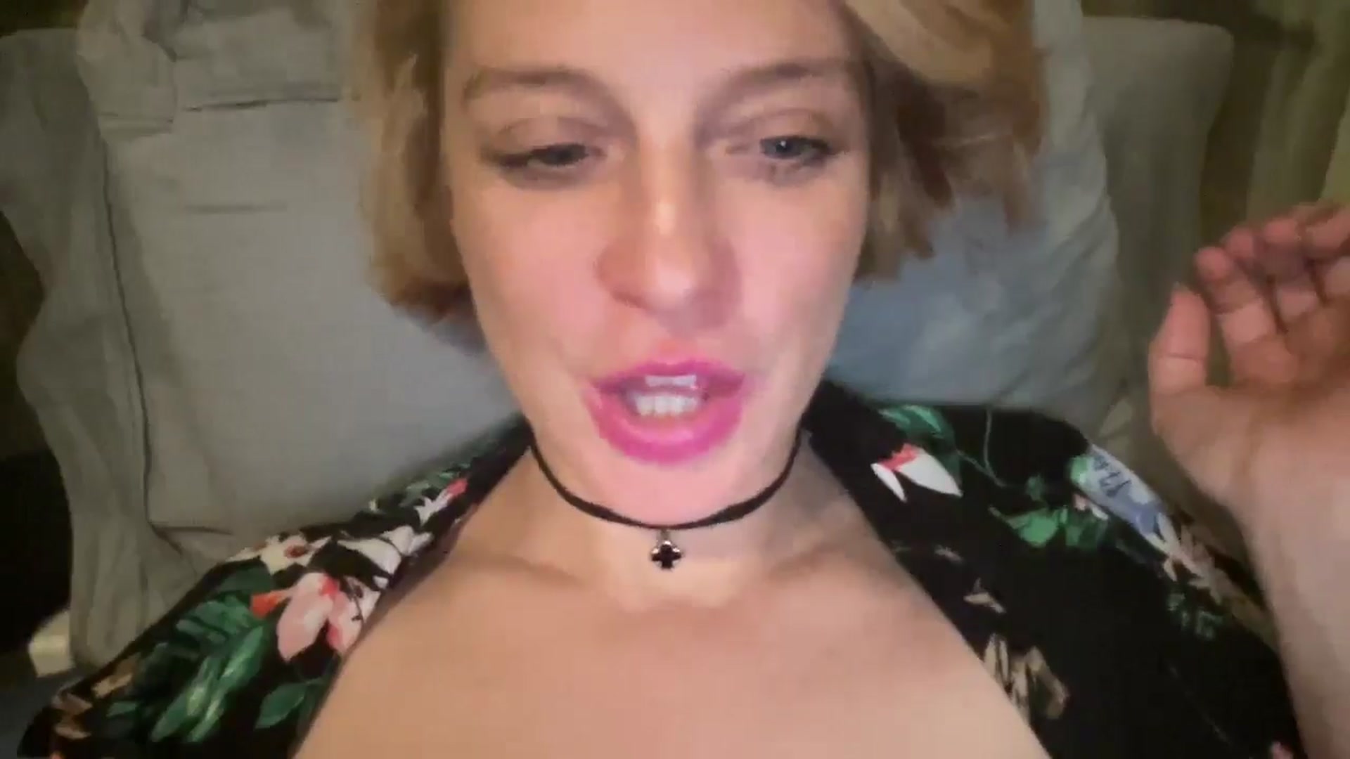 Gallery image thumbnail from Therapie's myfreecams stream on, 04/04/2025, 09:49 image 17 of 20