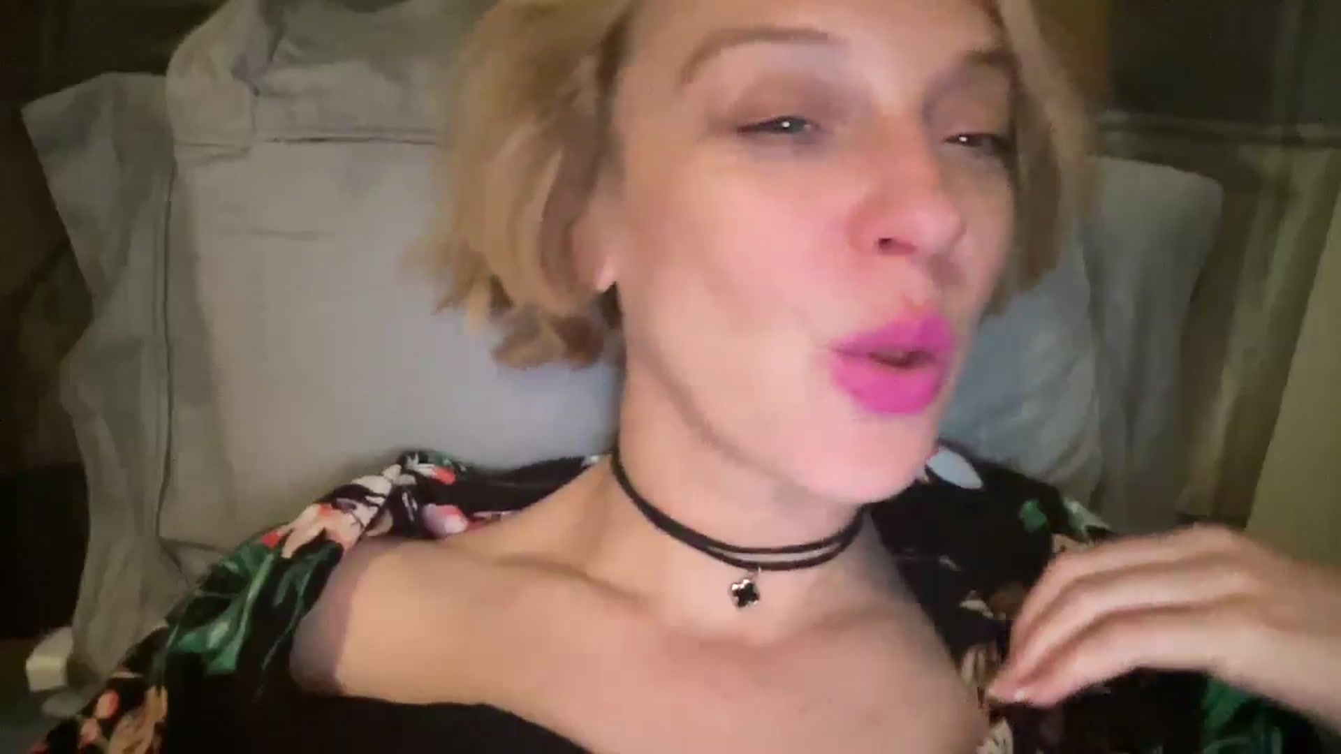 Gallery image thumbnail from Therapie's myfreecams stream on, 04/04/2025, 09:49 image 7 of 20