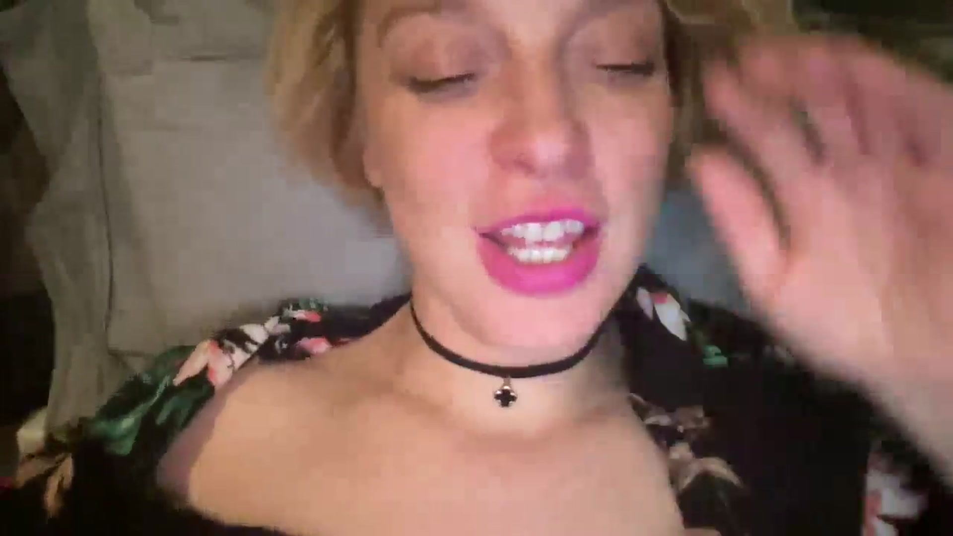 Gallery image thumbnail from Therapie's myfreecams stream on, 04/04/2025, 09:49 image 9 of 20