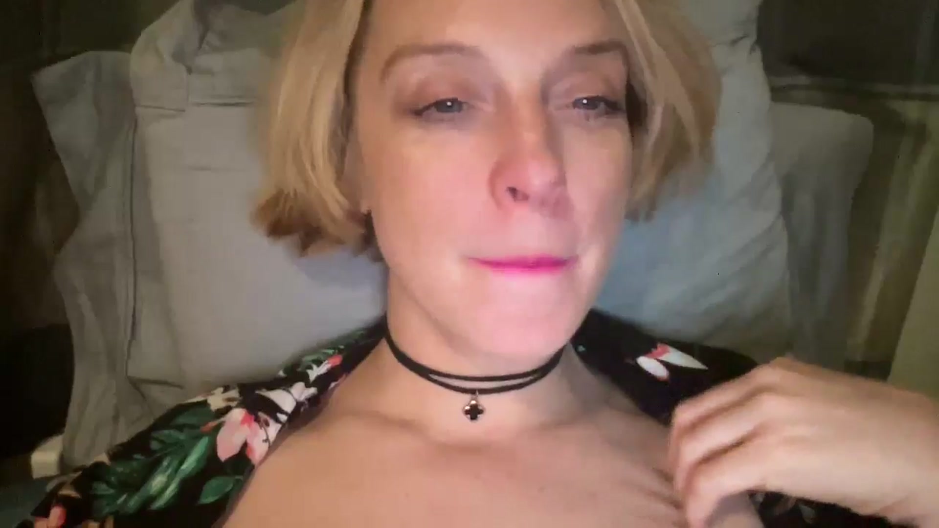 Gallery image thumbnail from Therapie's myfreecams stream on, 04/04/2025, 09:49 image 14 of 20