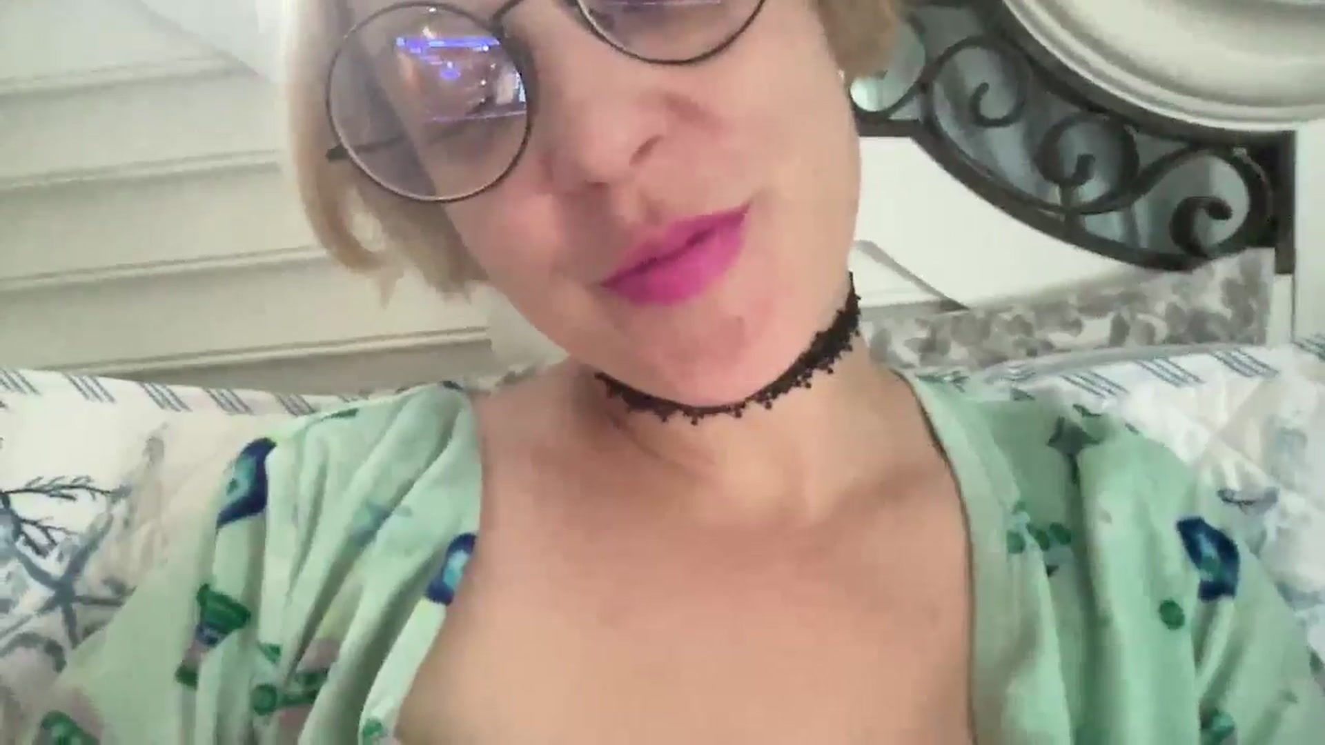 Gallery image thumbnail from Therapie's myfreecams stream on, 05/07/2025, 17:46 image 9 of 20
