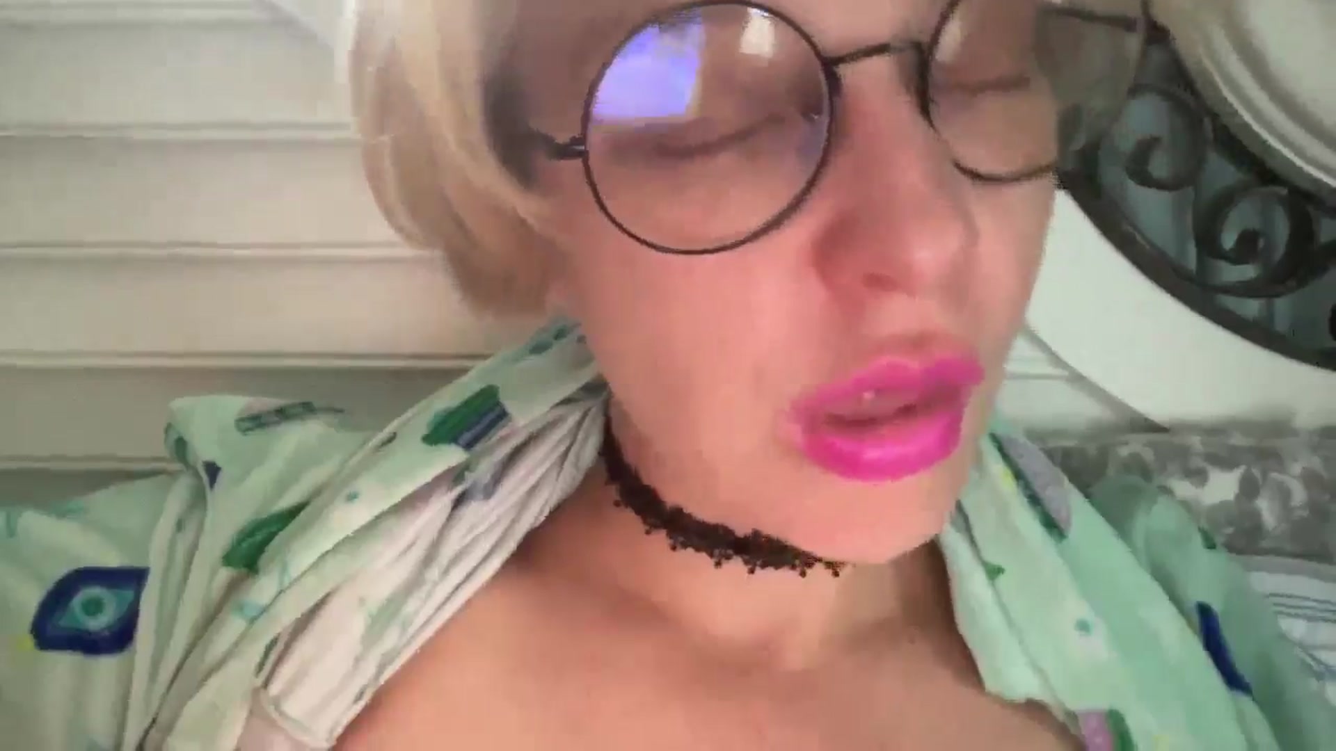 Gallery image thumbnail from Therapie's myfreecams stream on, 05/07/2025, 17:46 image 17 of 20