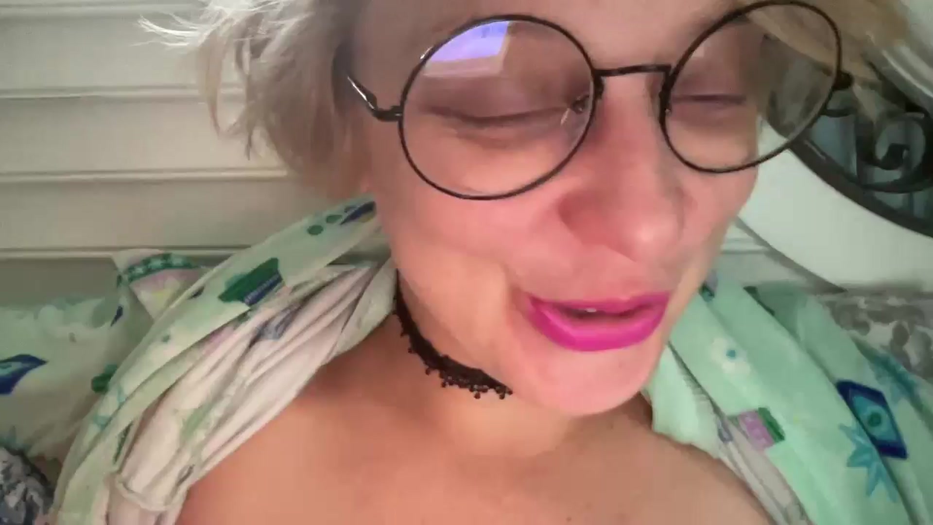 Gallery image thumbnail from Therapie's myfreecams stream on, 05/07/2025, 17:46 image 16 of 20