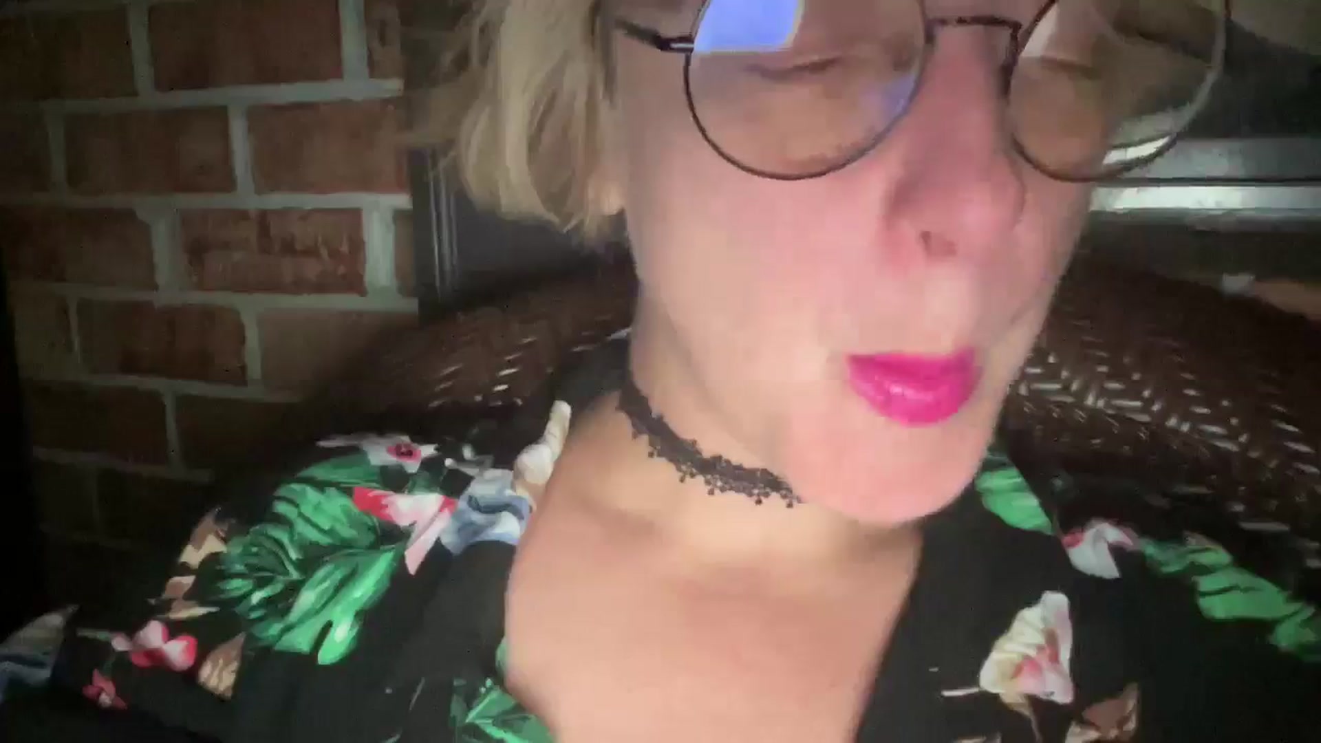 Gallery image thumbnail from Therapie's myfreecams stream on, 05/19/2025, 02:59 image 10 of 20