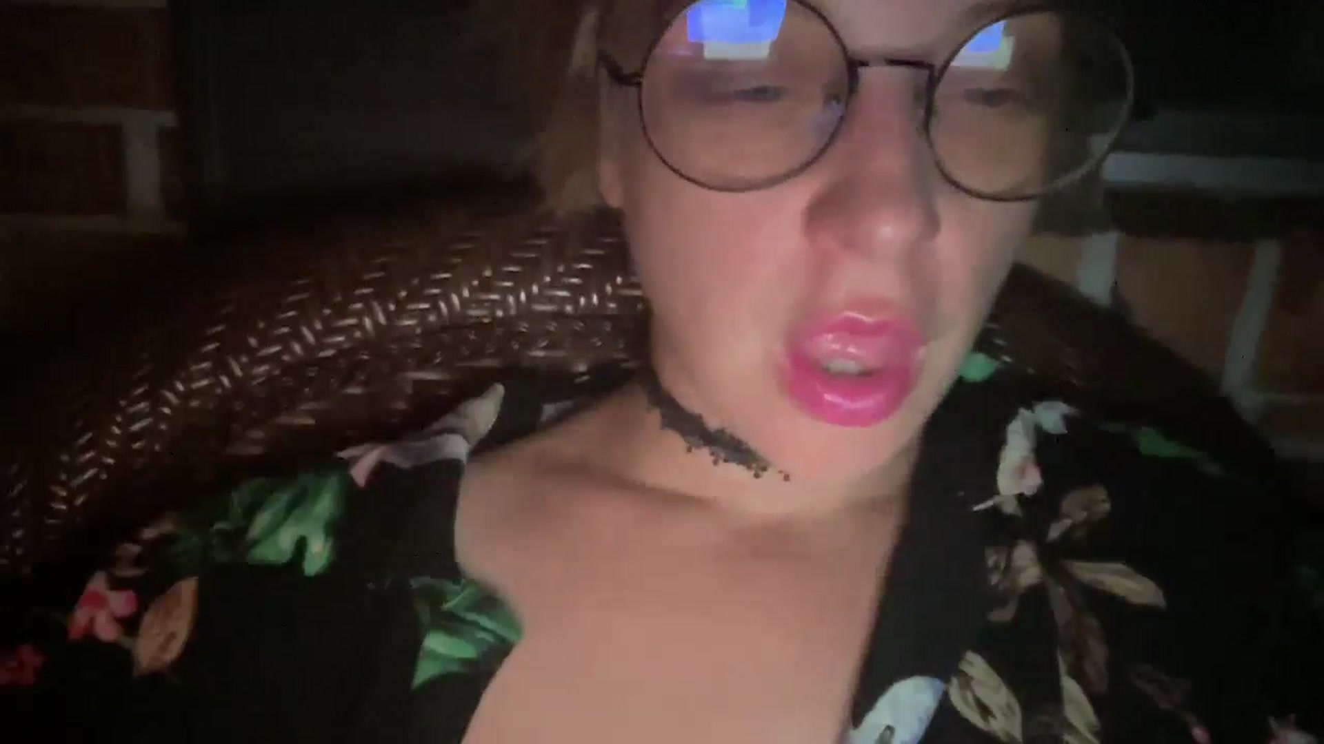 Gallery image thumbnail from Therapie's myfreecams stream on, 05/19/2025, 02:59 image 2 of 20