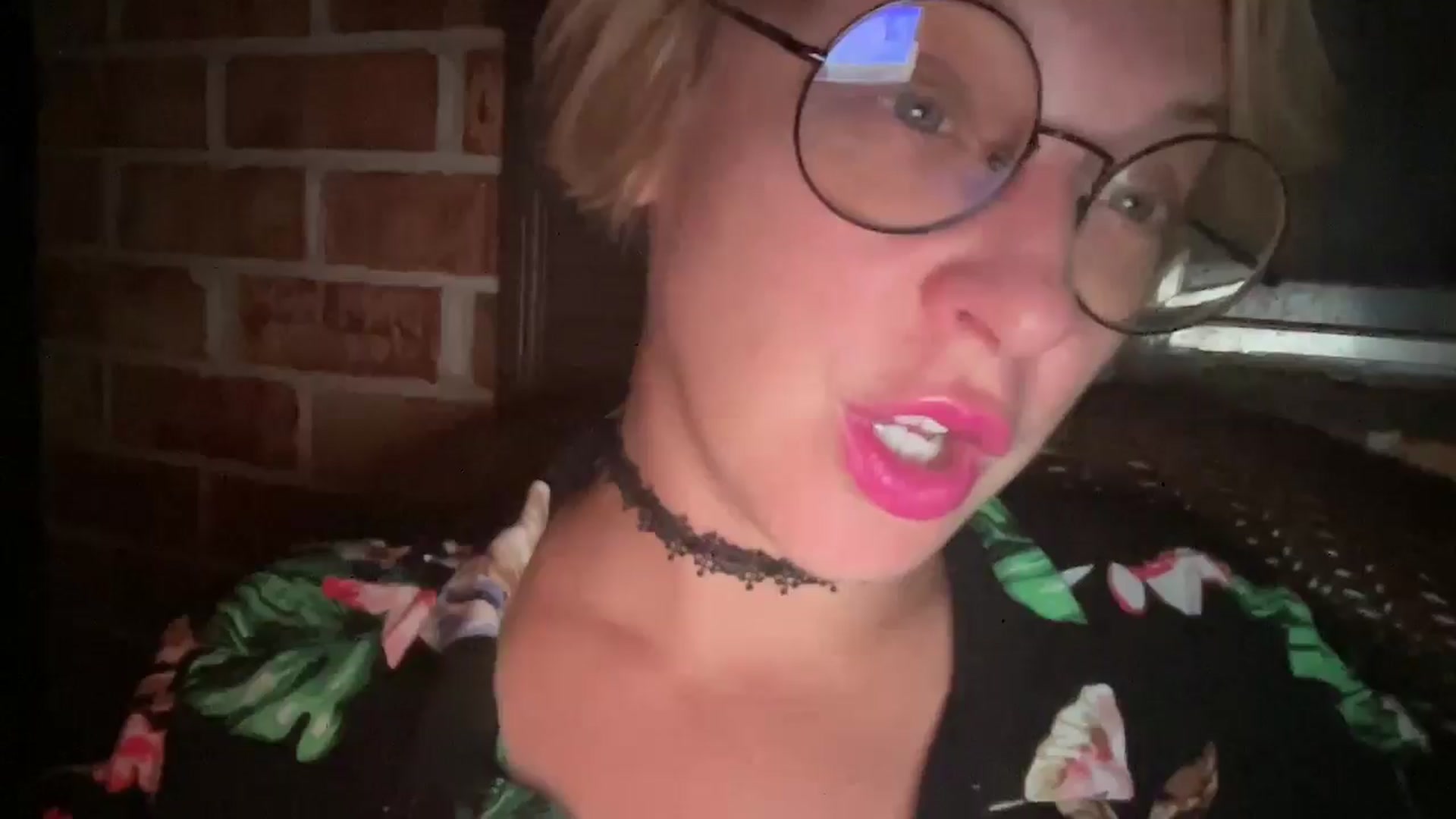 Gallery image thumbnail from Therapie's myfreecams stream on, 05/19/2025, 02:59 image 7 of 20