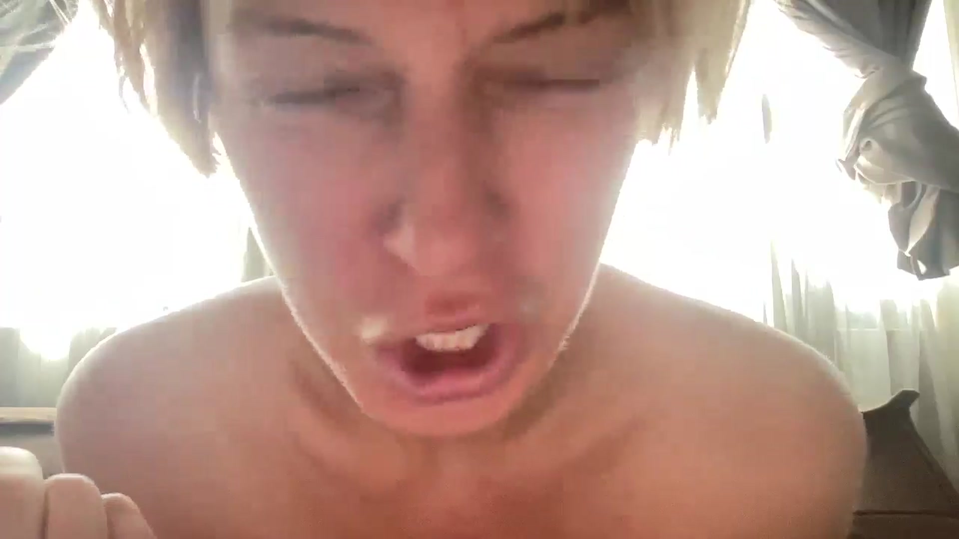 Gallery image thumbnail from Therapie's myfreecams stream on, 10/24/2025, 14:38 image 16 of 20