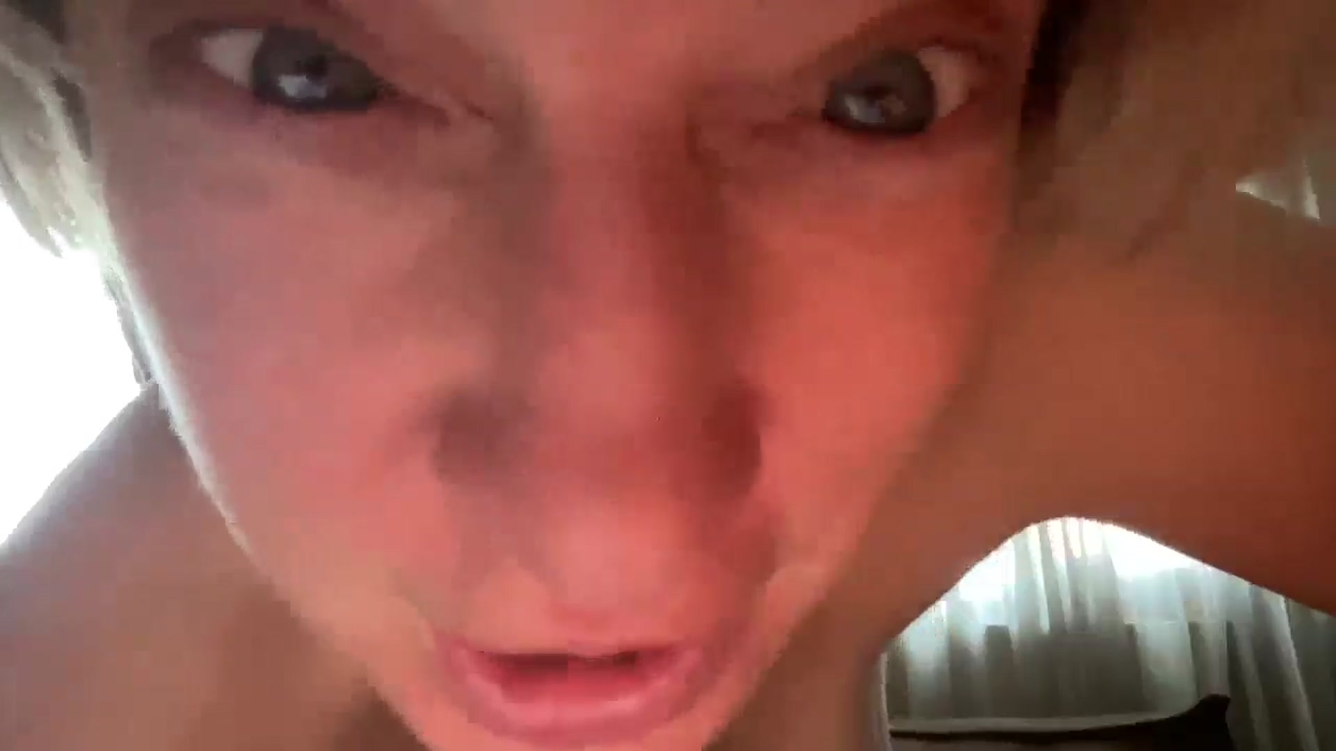 Gallery image thumbnail from Therapie's myfreecams stream on, 10/26/2025, 18:06 image 16 of 20