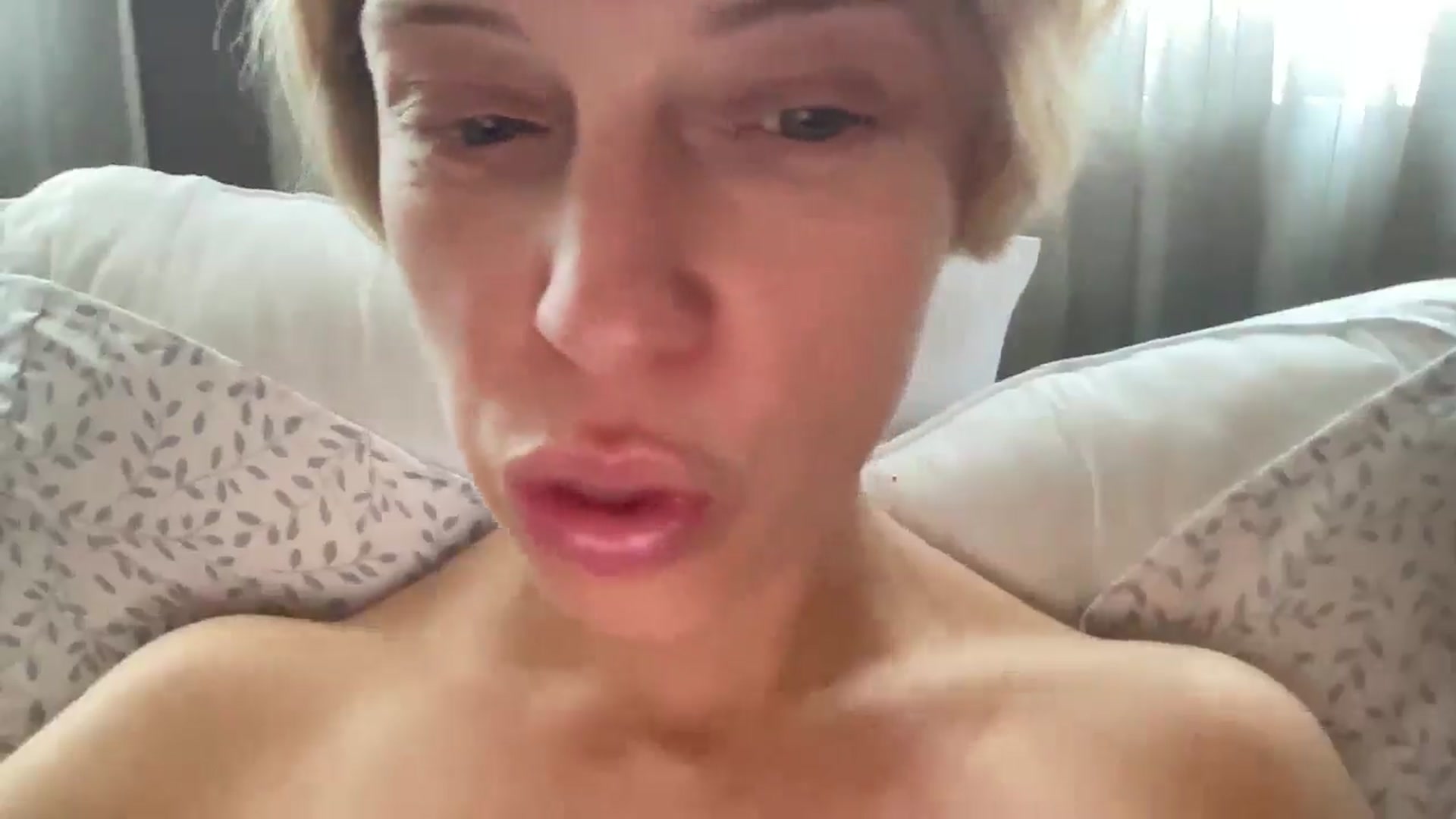 Gallery image thumbnail from Therapie's myfreecams stream on, 10/27/2025, 15:28 image 8 of 20
