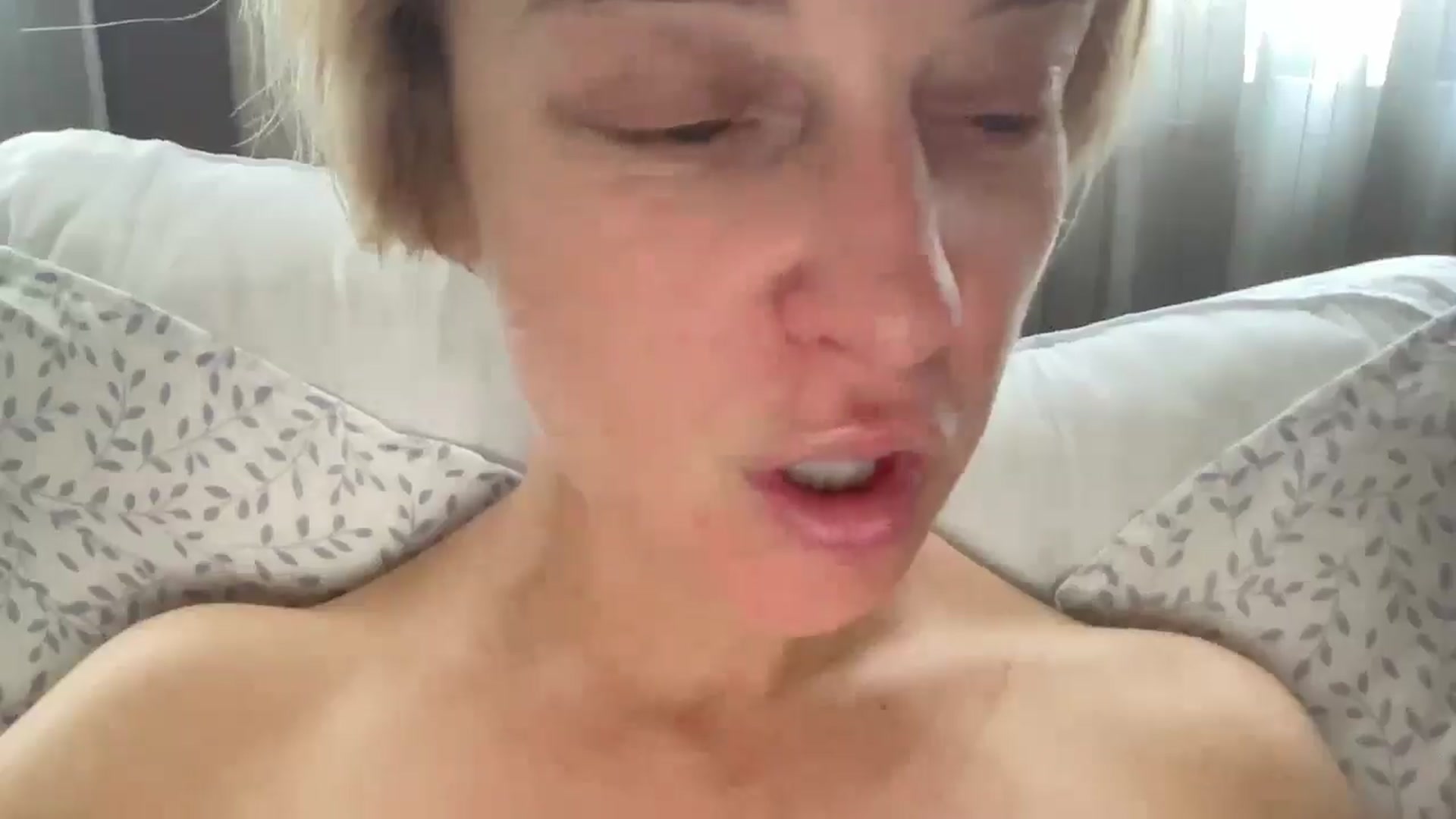 Gallery image thumbnail from Therapie's myfreecams stream on, 10/27/2025, 15:28 image 20 of 20