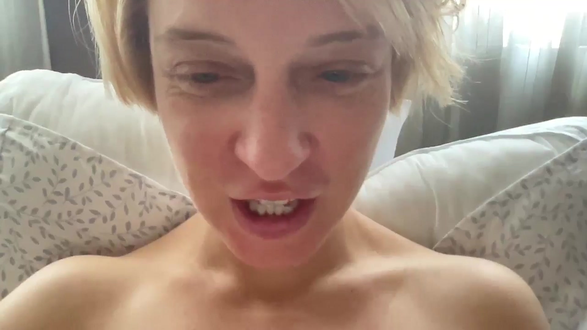 Gallery image thumbnail from Therapie's myfreecams stream on, 10/27/2025, 15:28 image 4 of 20