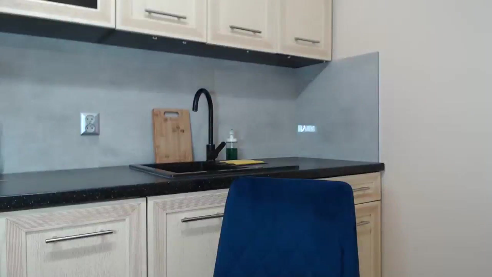 Gallery image thumbnail from Theresa7888's myfreecams stream on, 11/20/2023, 12:47 image 3 of 20
