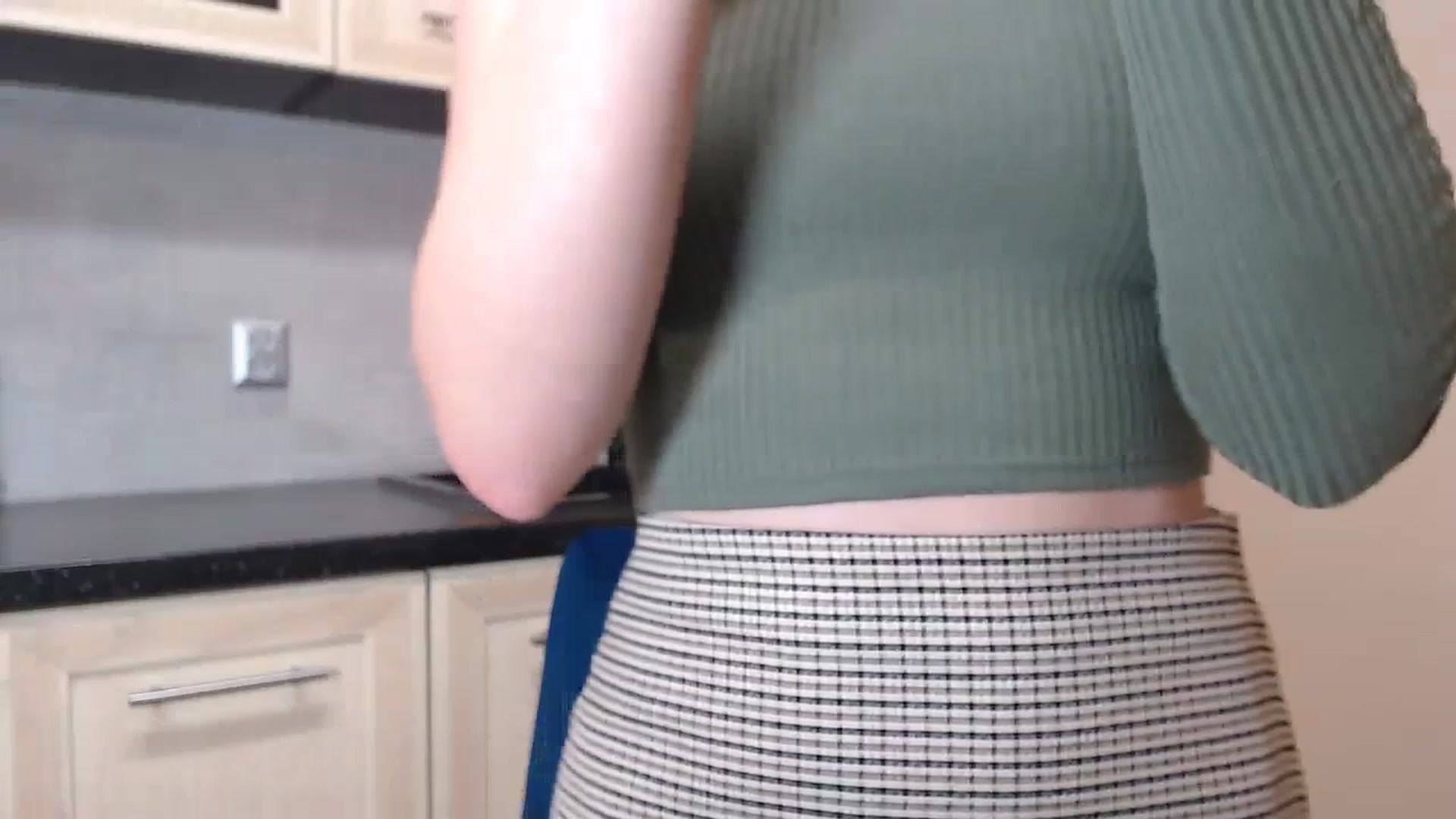 Gallery image thumbnail from Theresa7888's myfreecams stream on, 11/20/2023, 12:47 image 14 of 20