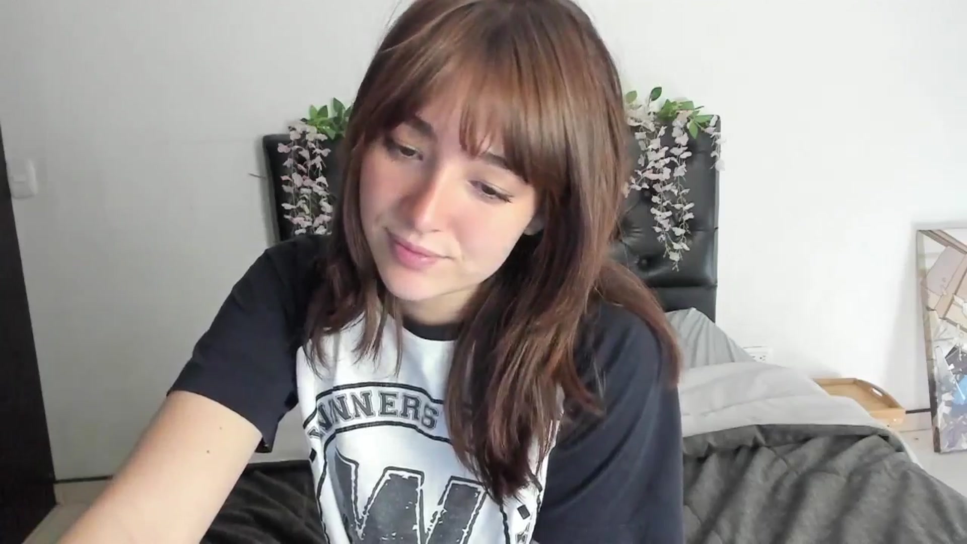 Gallery image thumbnail from Thewhitegirl's myfreecams stream on, 06/14/2025, 17:05 image 11 of 20