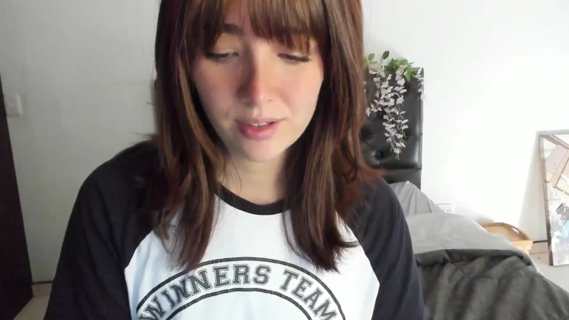 Gallery image thumbnail from Thewhitegirl's myfreecams stream on, 06/14/2025, 17:05 image 6 of 20