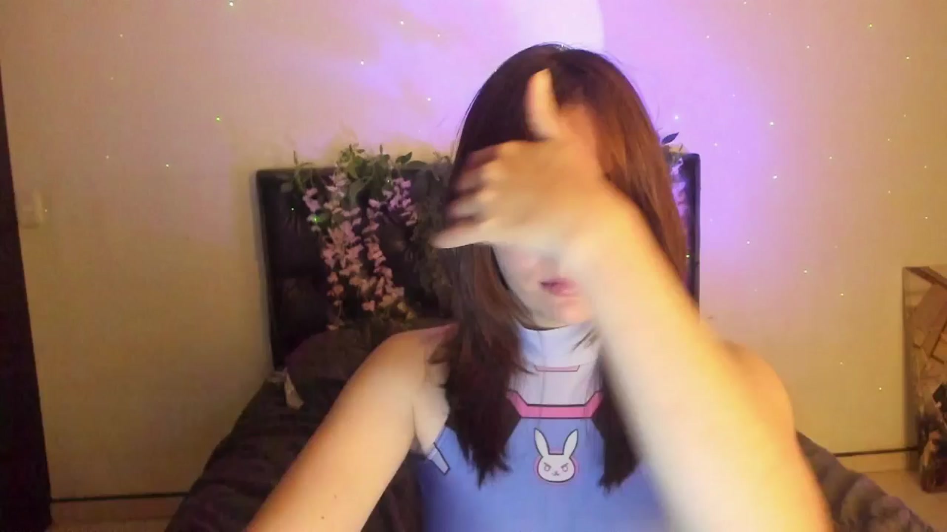 Gallery image thumbnail from Thewhitegirl's myfreecams stream on, 06/25/2025, 04:41 image 1 of 20