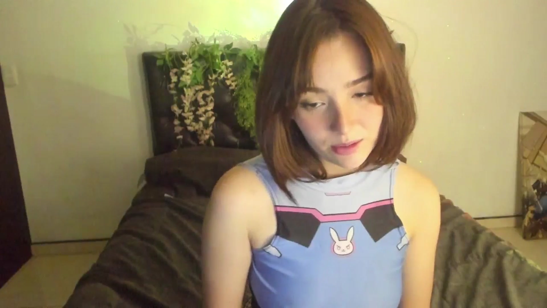 Gallery image thumbnail from Thewhitegirl's myfreecams stream on, 06/25/2025, 05:02 image 13 of 20
