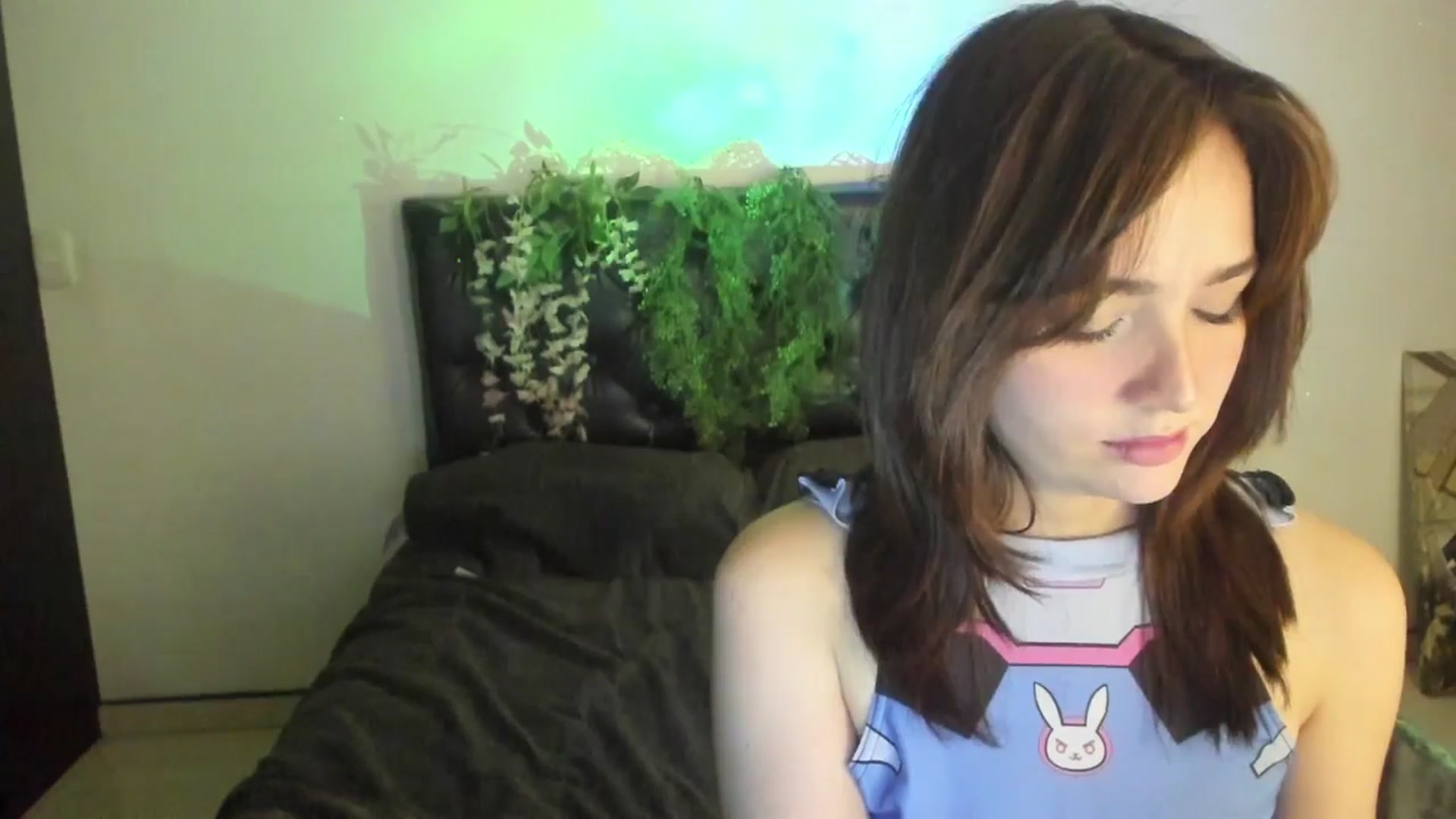Gallery image thumbnail from Thewhitegirl's myfreecams stream on, 06/25/2025, 05:02 image 2 of 20