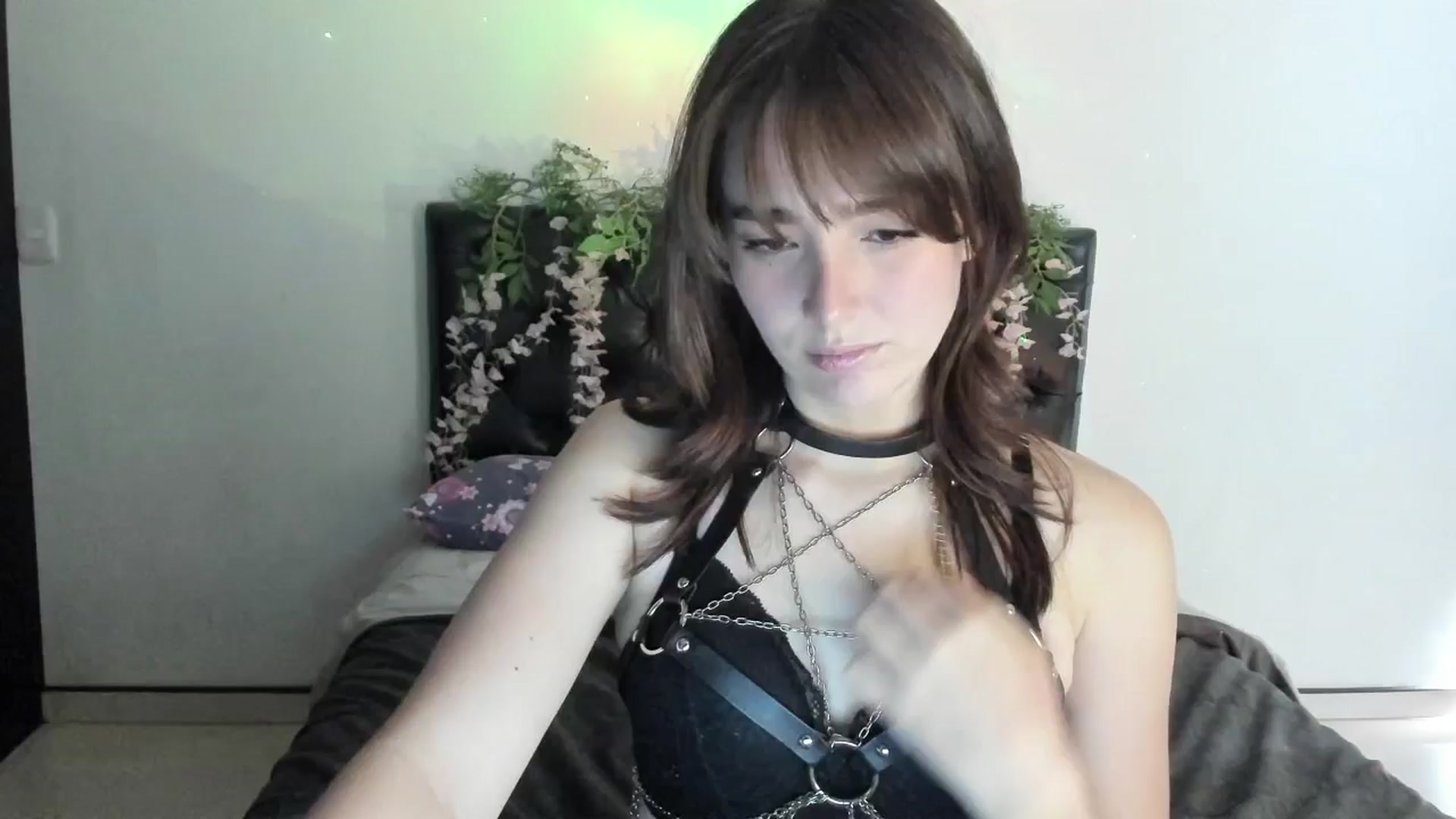 Gallery image thumbnail from Thewhitegirl's myfreecams stream on, 07/12/2025, 15:31 image 15 of 20