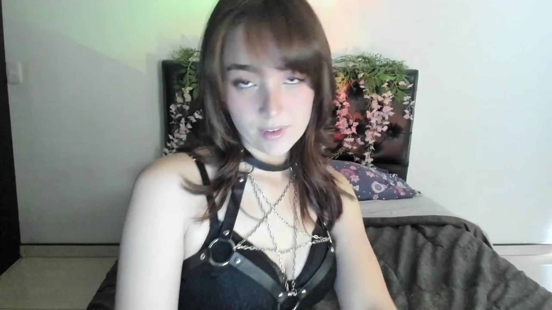 Gallery image thumbnail from Thewhitegirl's myfreecams stream on, 07/12/2025, 15:31 image 3 of 20