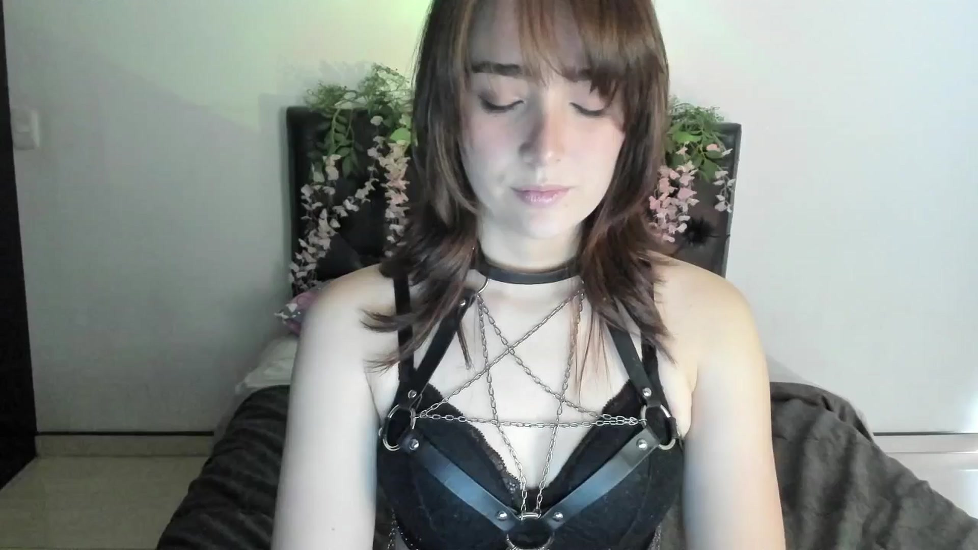 Gallery image thumbnail from Thewhitegirl's myfreecams stream on, 07/12/2025, 15:31 image 5 of 20