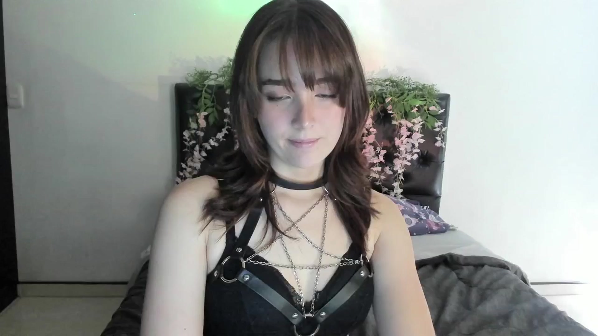 Gallery image thumbnail from Thewhitegirl's myfreecams stream on, 07/12/2025, 15:31 image 17 of 20