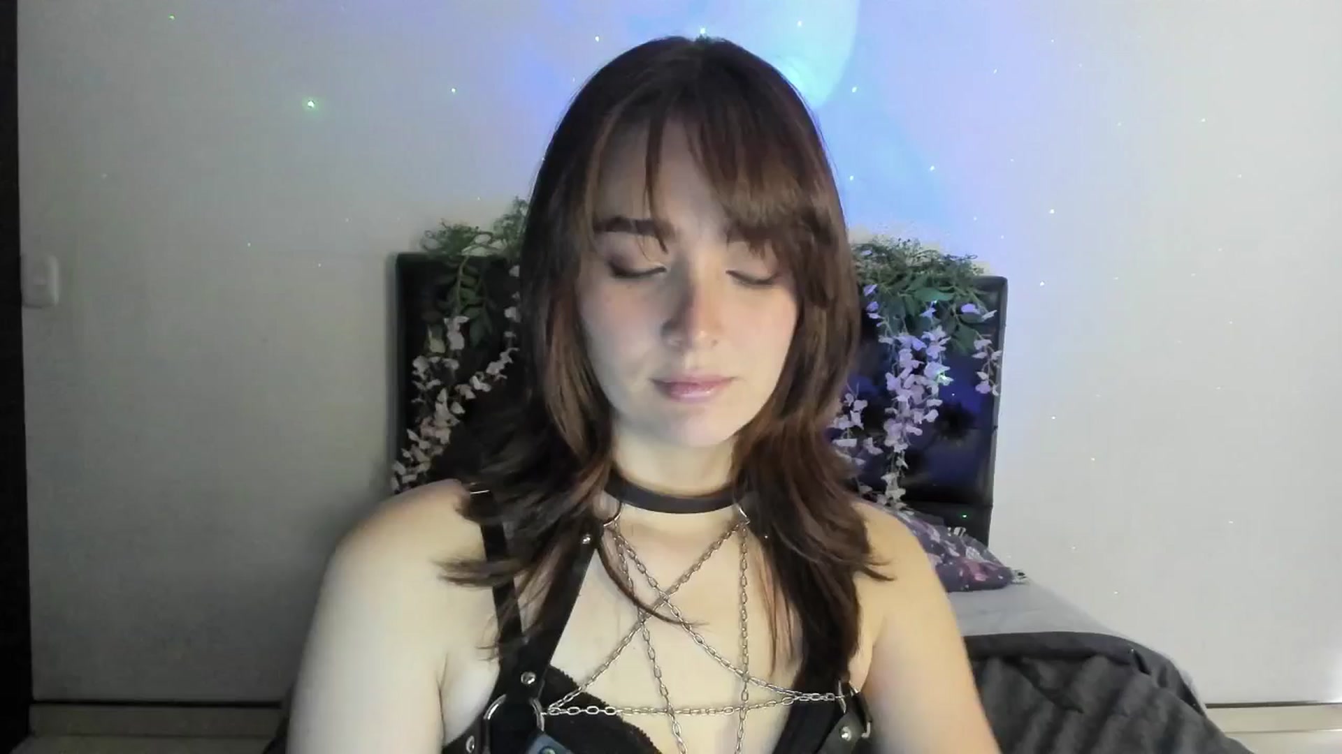 Gallery image thumbnail from Thewhitegirl's myfreecams stream on, 07/12/2025, 15:31 image 8 of 20