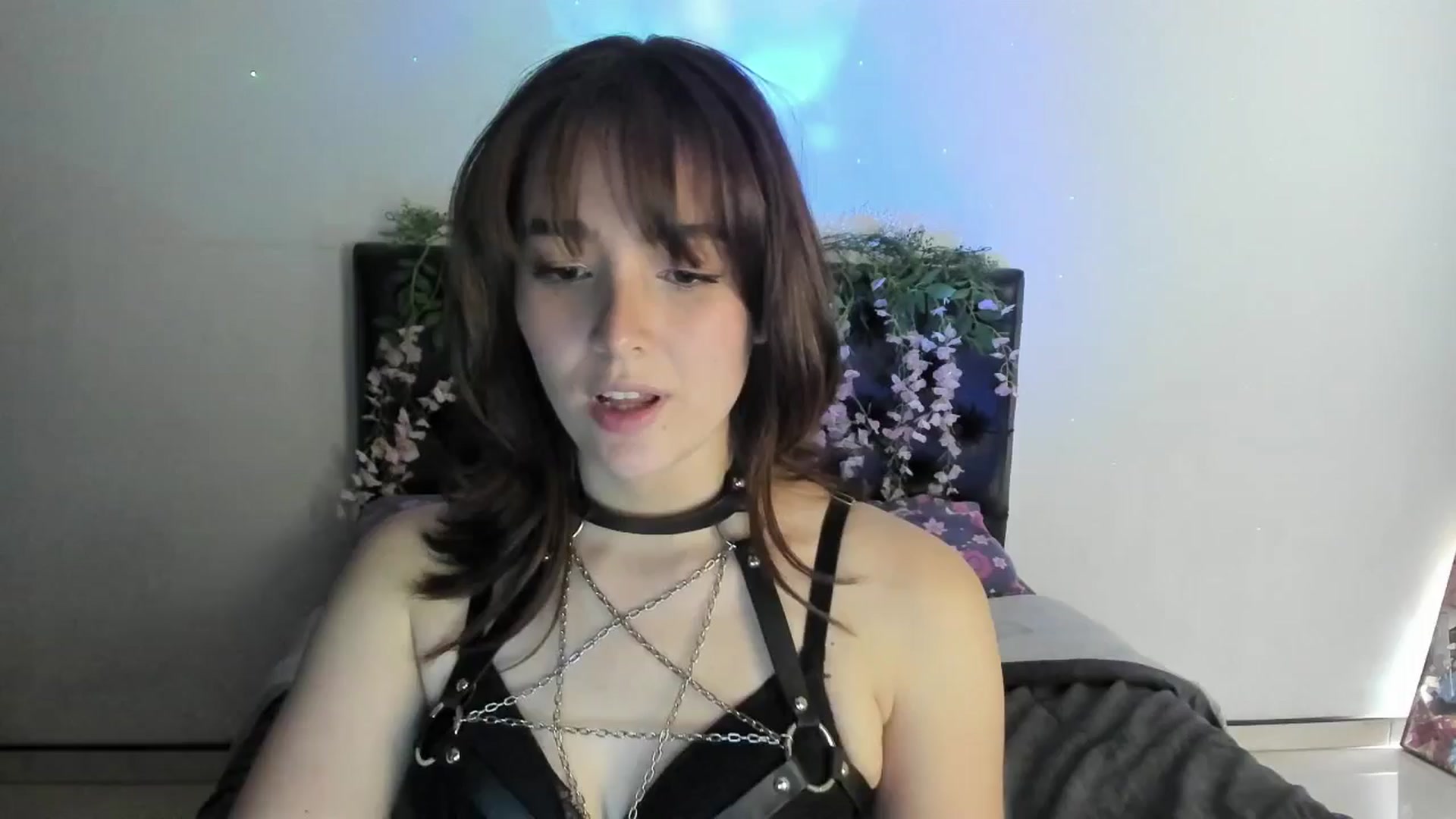 Gallery image thumbnail from Thewhitegirl's myfreecams stream on, 07/12/2025, 17:16 image 14 of 20
