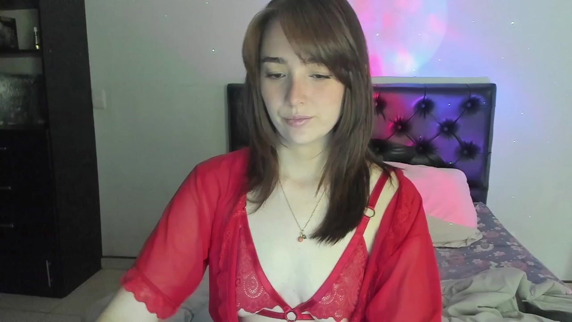 Gallery image thumbnail from Thewhitegirl's myfreecams stream on, 07/18/2025, 15:55 image 11 of 20