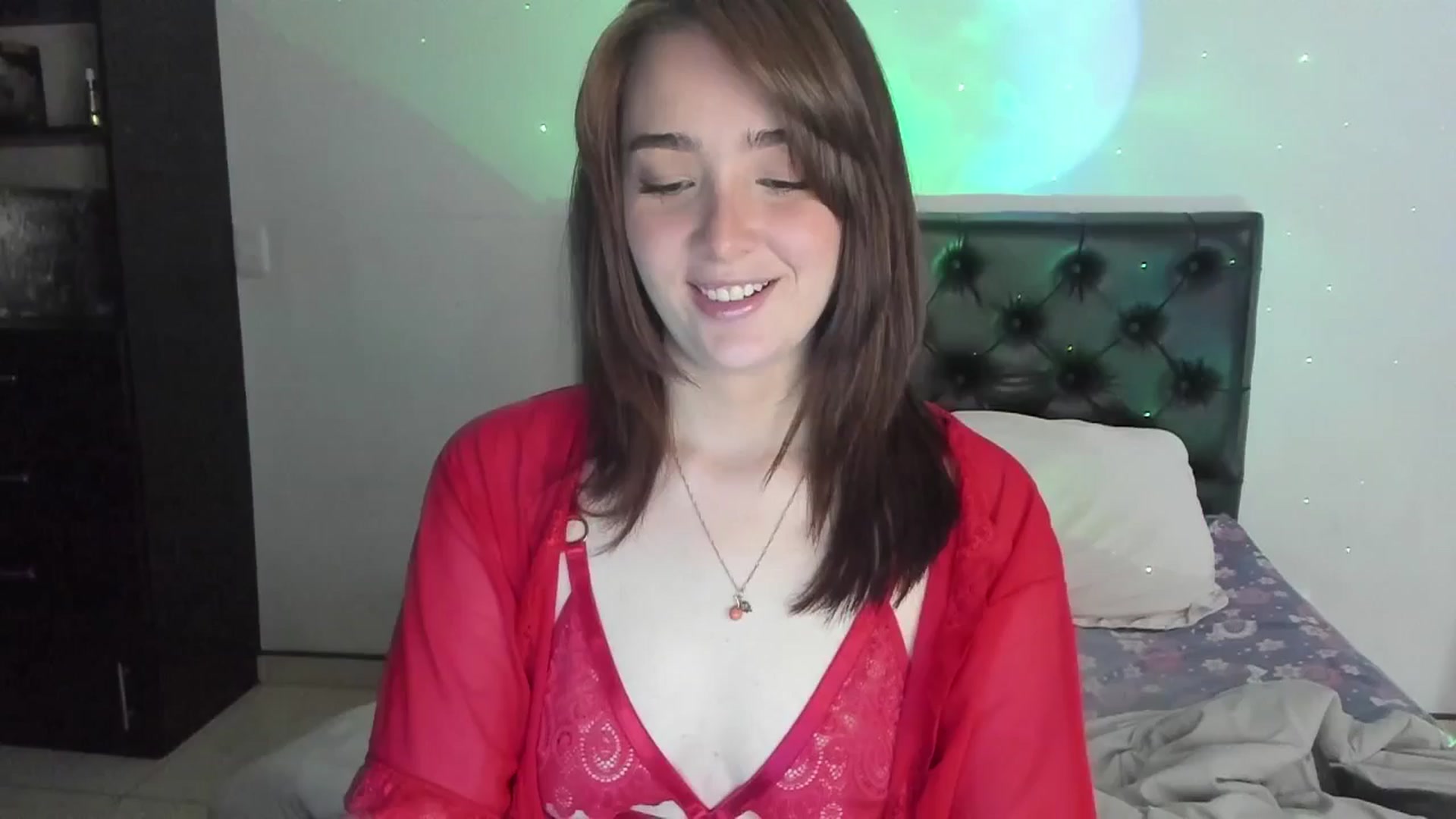 Gallery image thumbnail from Thewhitegirl's myfreecams stream on, 07/18/2025, 15:55 image 9 of 20