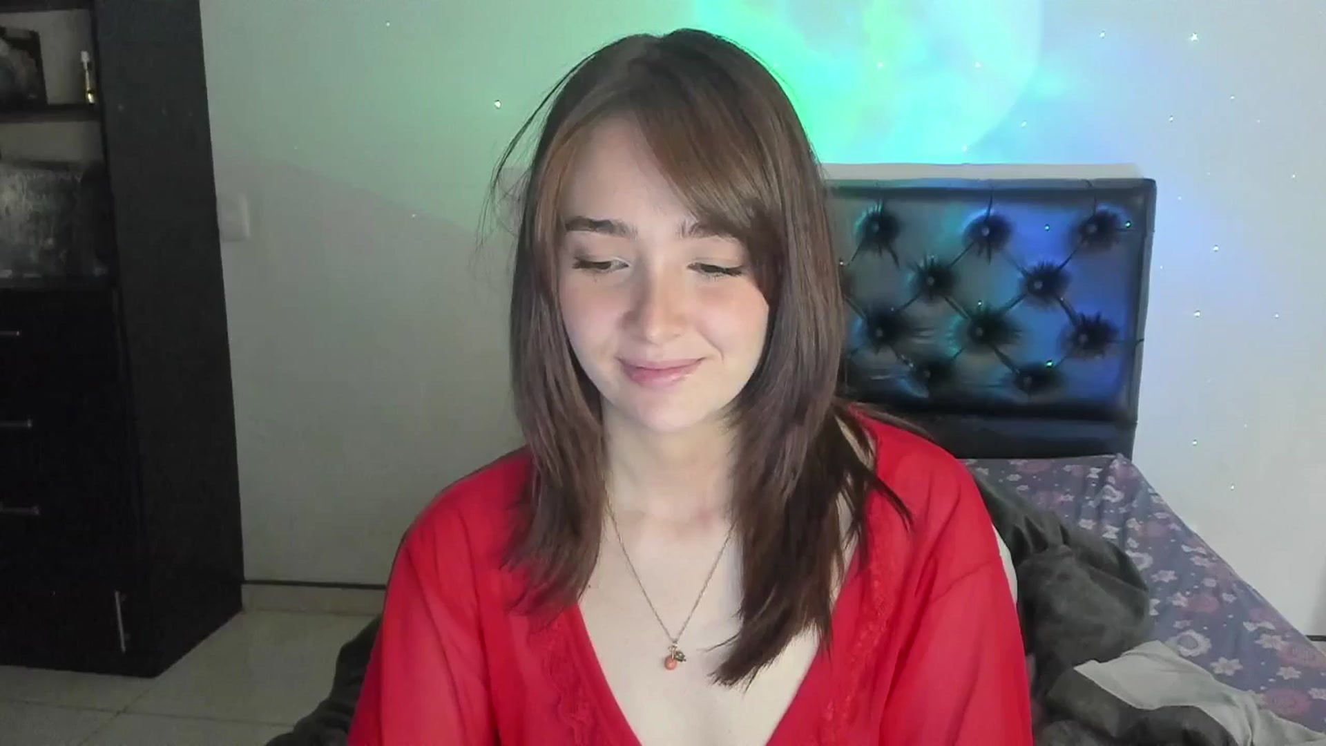 Gallery image thumbnail from Thewhitegirl's myfreecams stream on, 07/18/2025, 17:26 image 9 of 20