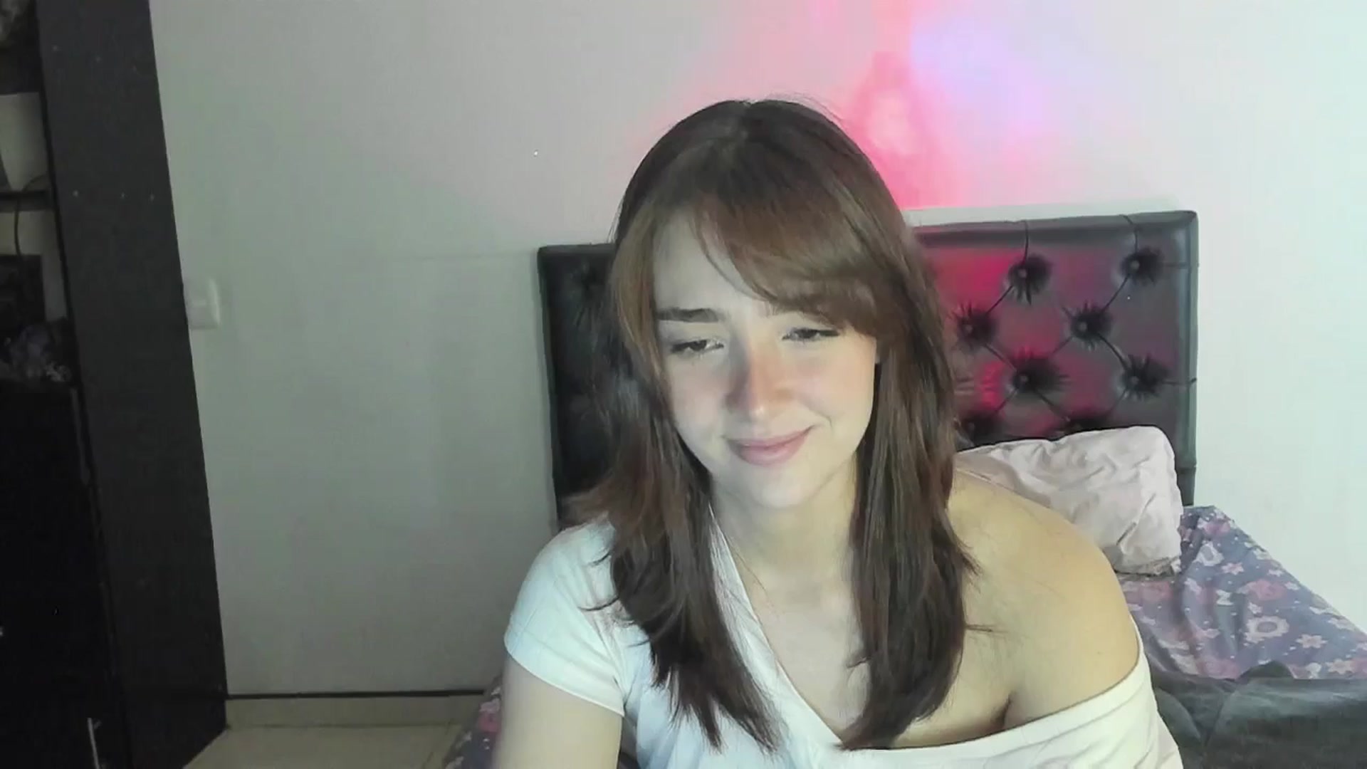Gallery image thumbnail from Thewhitegirl's myfreecams stream on, 07/30/2025, 16:33 image 7 of 20