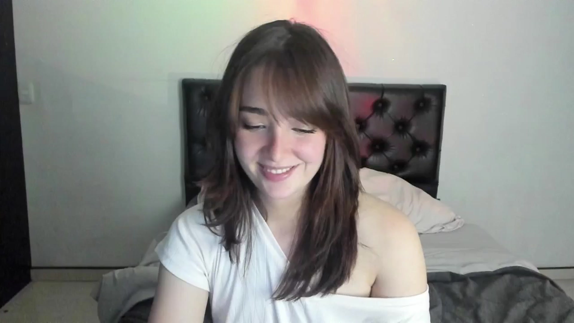 Gallery image thumbnail from Thewhitegirl's myfreecams stream on, 07/31/2025, 03:06 image 1 of 20