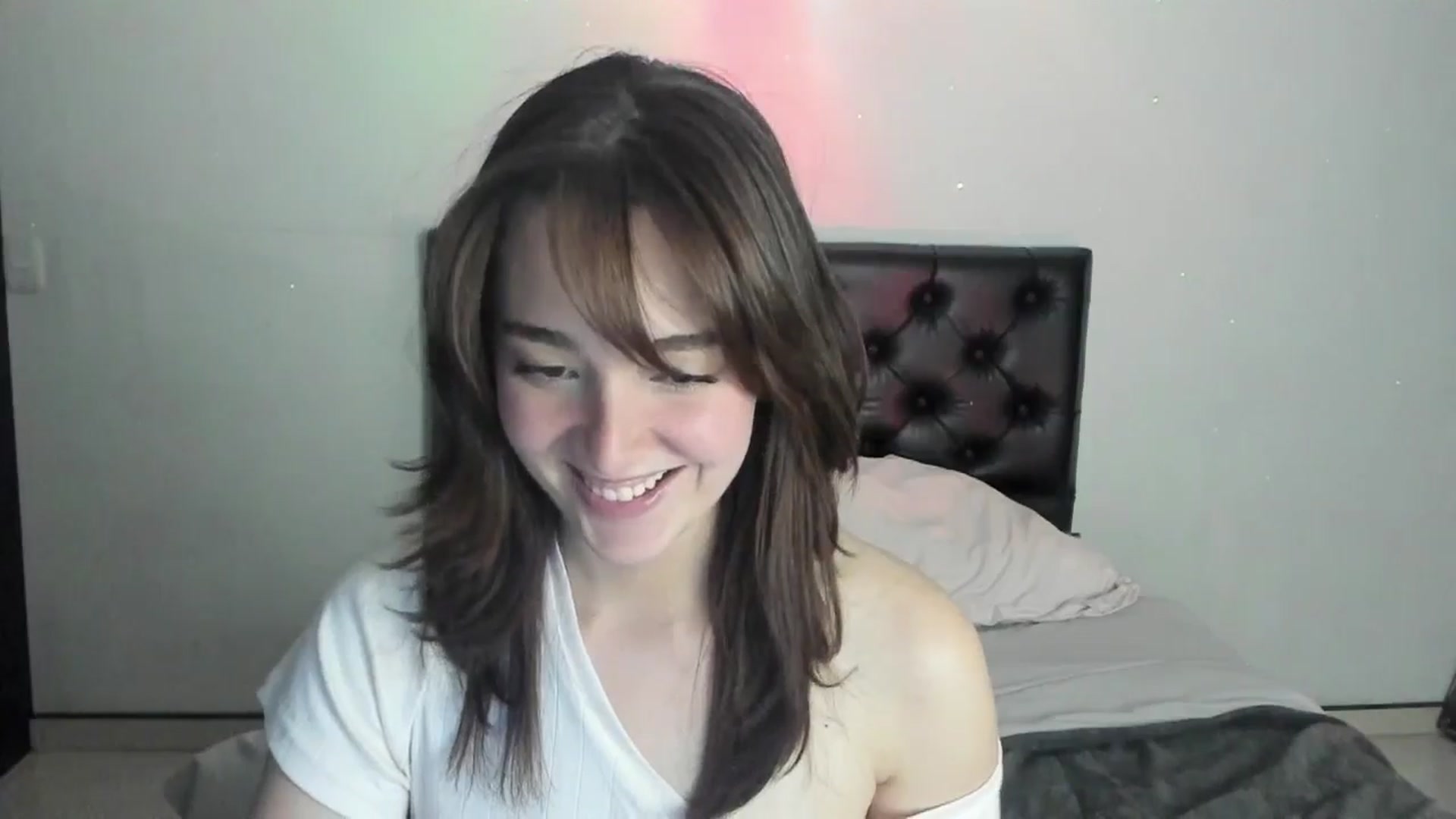 Gallery image thumbnail from Thewhitegirl's myfreecams stream on, 07/31/2025, 03:06 image 14 of 20