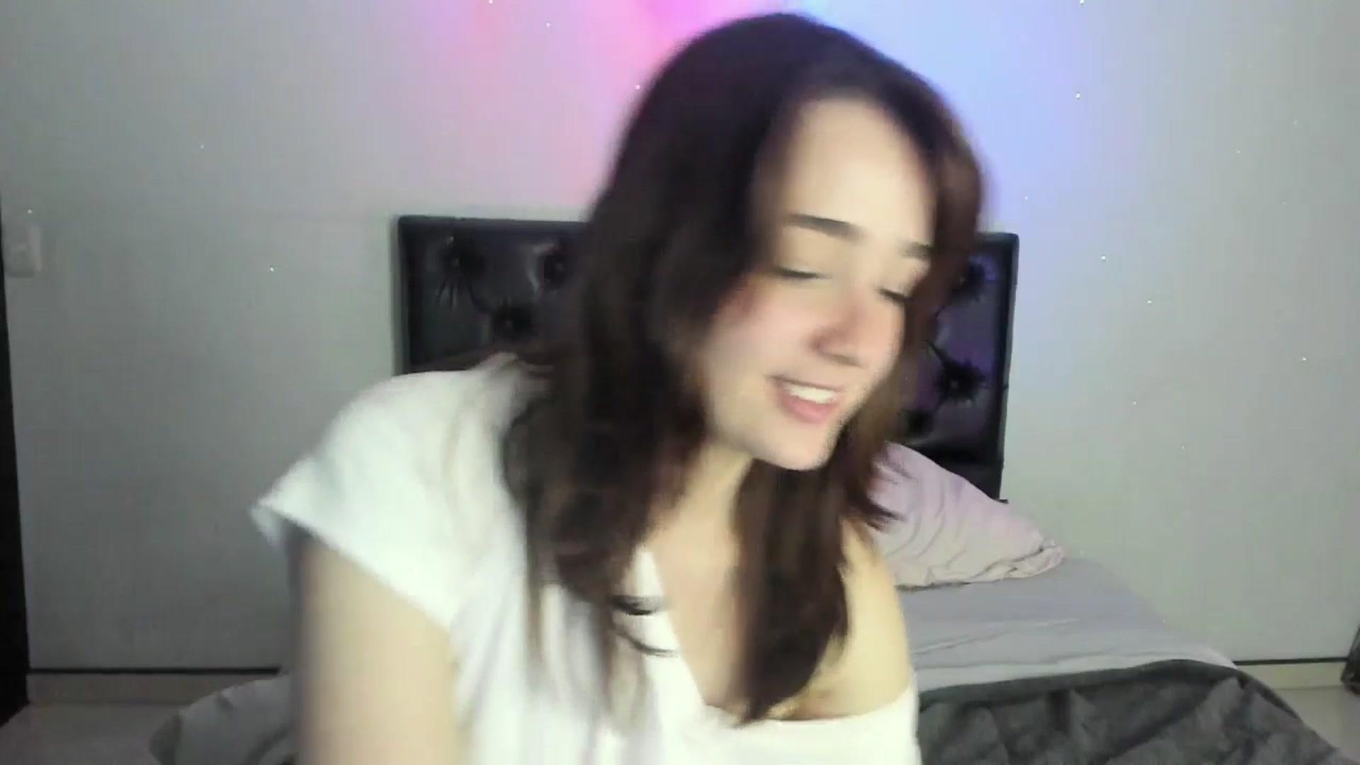 Gallery image thumbnail from Thewhitegirl's myfreecams stream on, 07/31/2025, 03:06 image 11 of 20