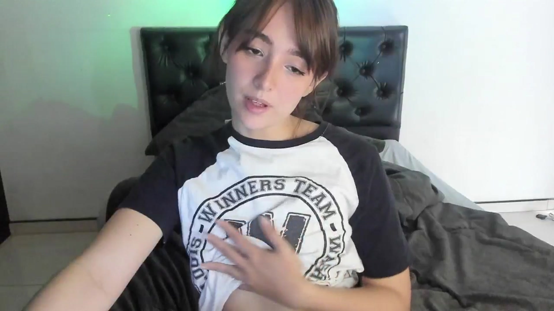 Gallery image thumbnail from Thewhitegirl's myfreecams stream on, 08/01/2025, 18:14 image 10 of 20