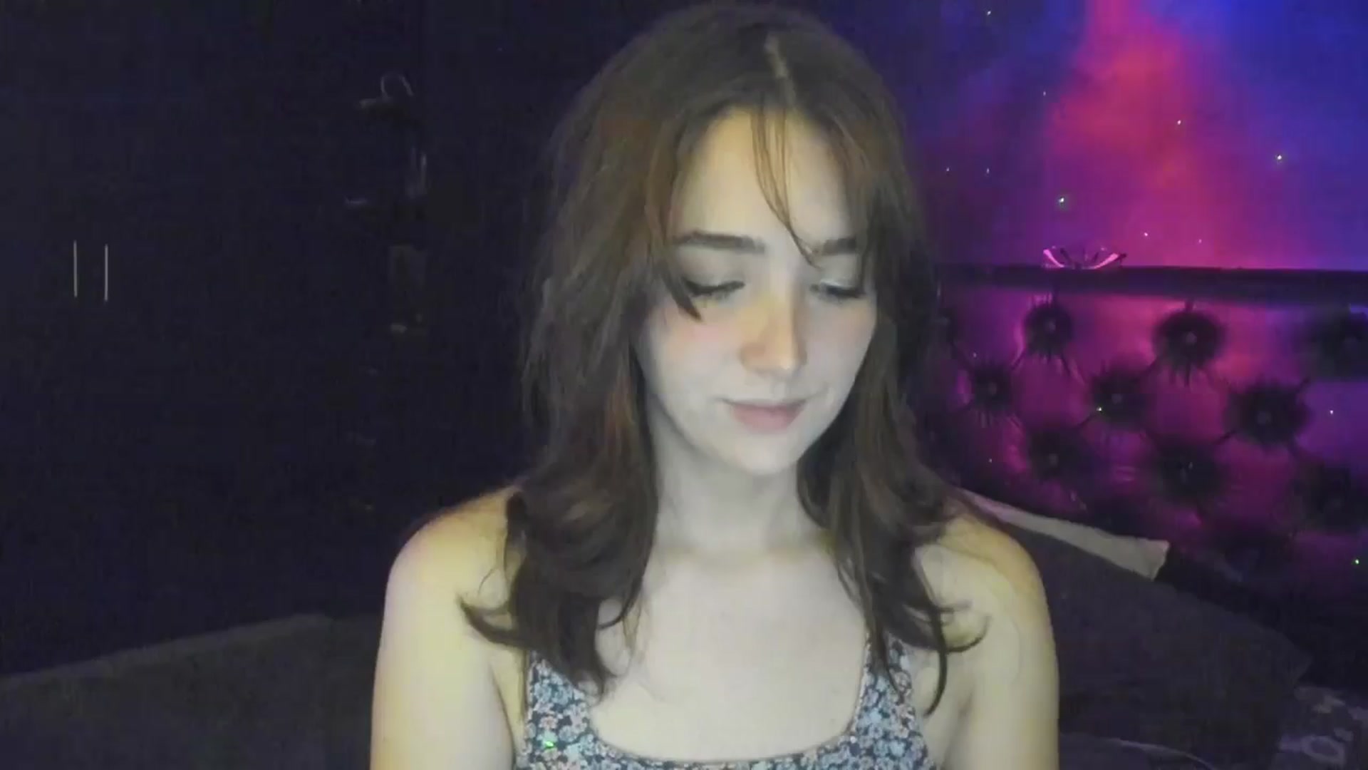 Gallery image thumbnail from Thewhitegirl's myfreecams stream on, 08/15/2025, 05:49 image 10 of 20