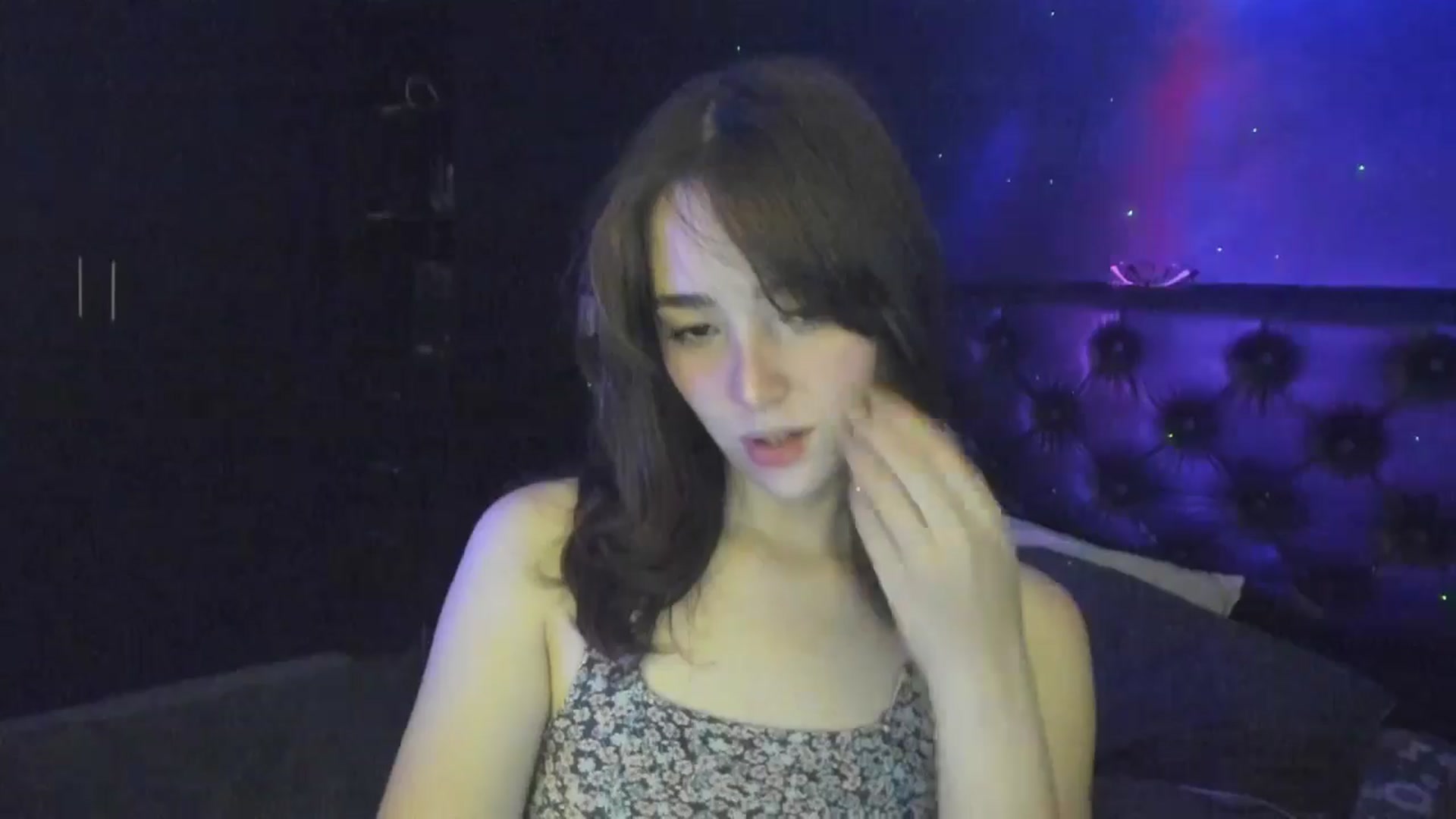 Gallery image thumbnail from Thewhitegirl's myfreecams stream on, 08/15/2025, 05:49 image 12 of 20