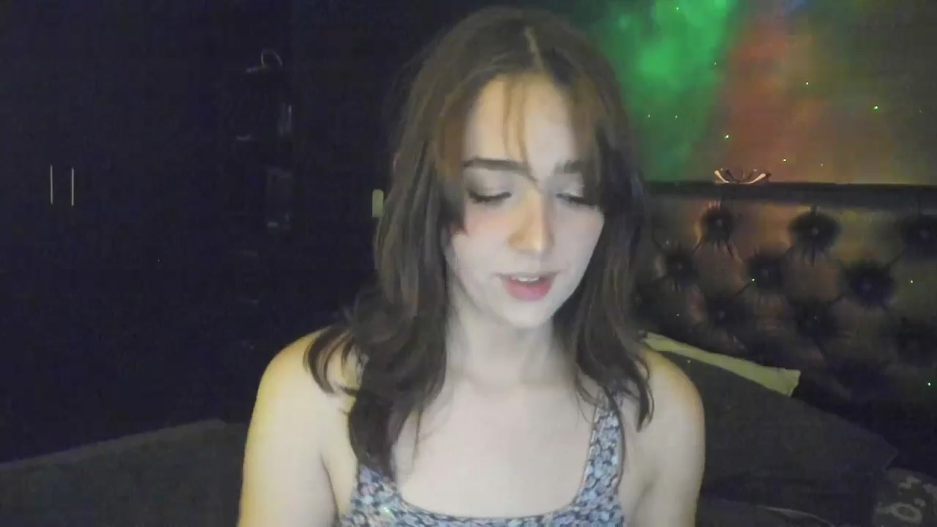 Gallery image thumbnail from Thewhitegirl's myfreecams stream on, 08/15/2025, 05:49 image 6 of 20
