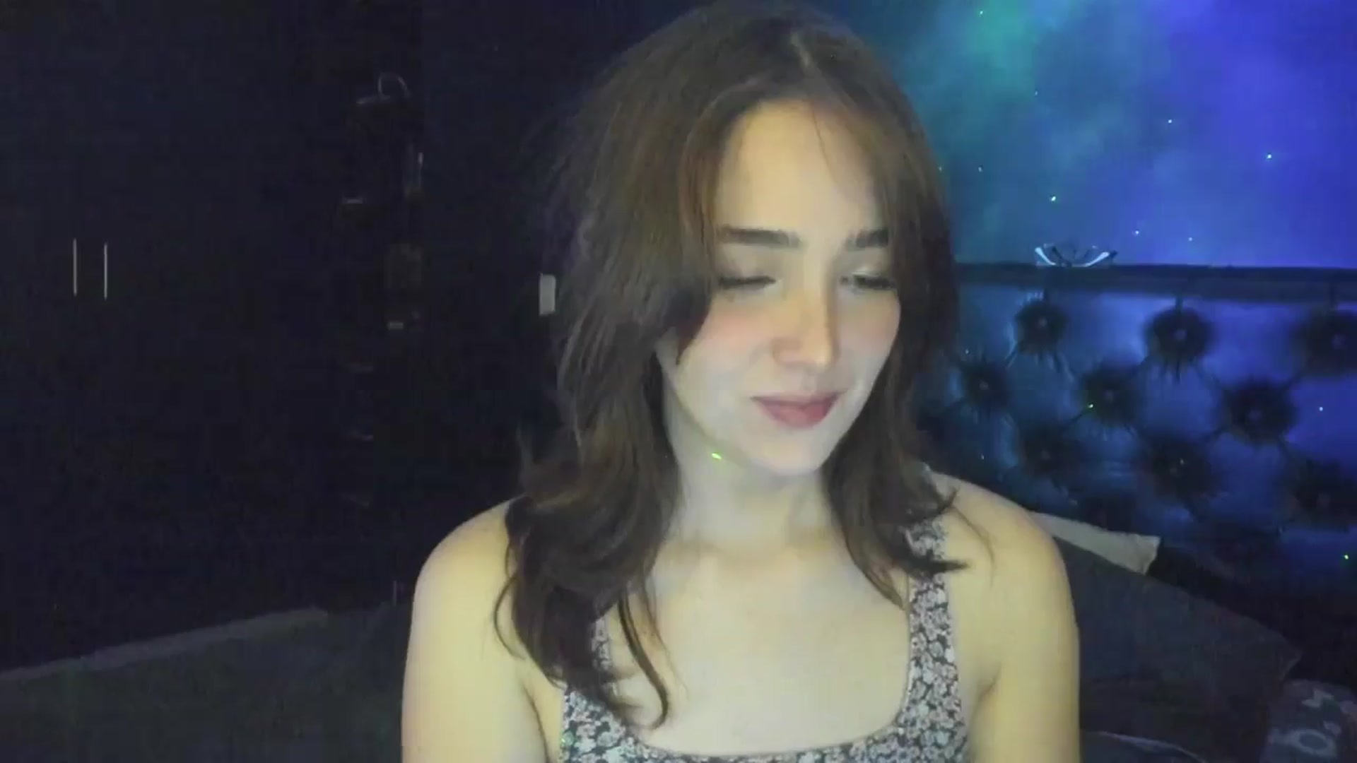Gallery image thumbnail from Thewhitegirl's myfreecams stream on, 08/15/2025, 05:49 image 14 of 20