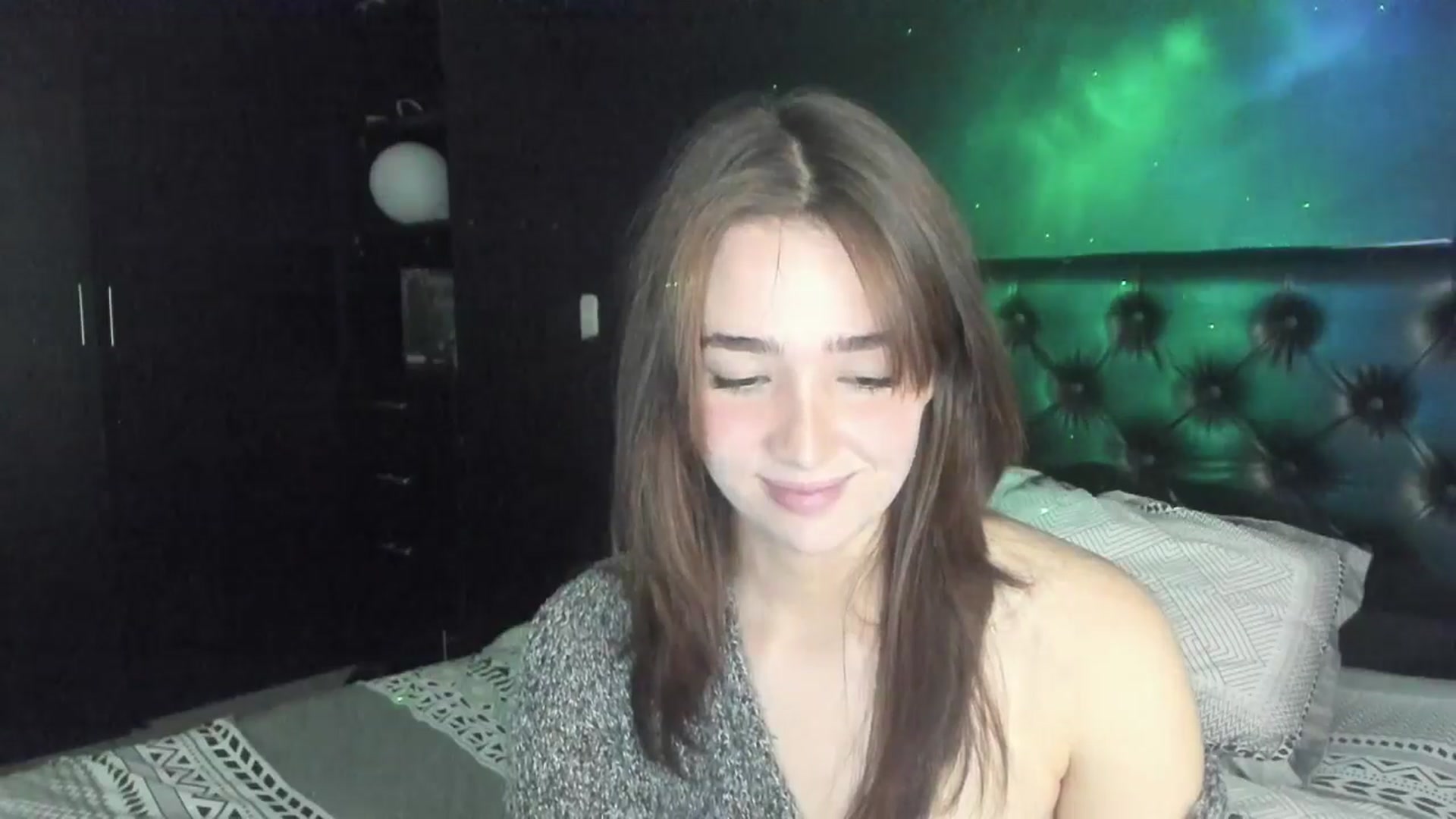 Gallery image thumbnail from Thewhitegirl's myfreecams stream on, 08/22/2025, 05:33 image 18 of 20