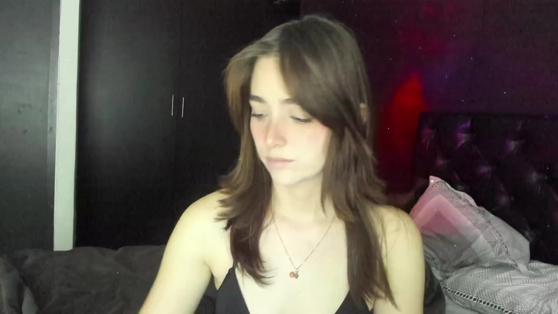 Gallery image thumbnail from Thewhitegirl's myfreecams stream on, 09/14/2025, 17:04 image 6 of 20