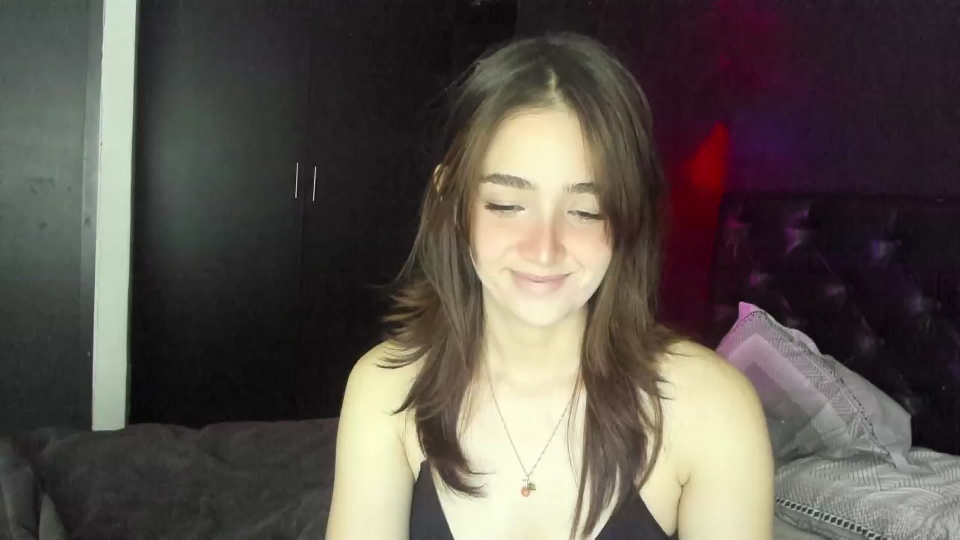 Gallery image thumbnail from Thewhitegirl's myfreecams stream on, 09/14/2025, 17:04 image 15 of 20