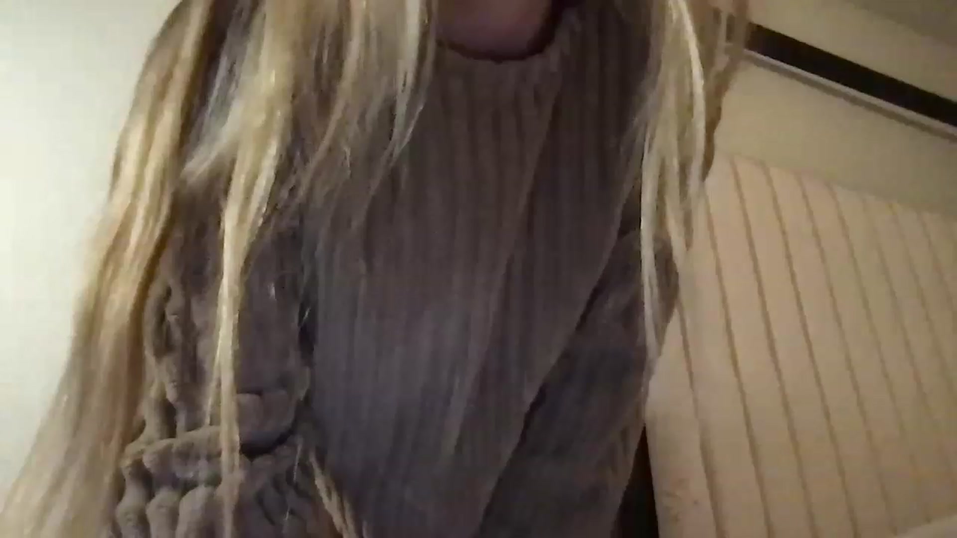 Gallery image thumbnail from Thezabrina's myfreecams stream on, 11/29/2022, 02:54 image 10 of 20