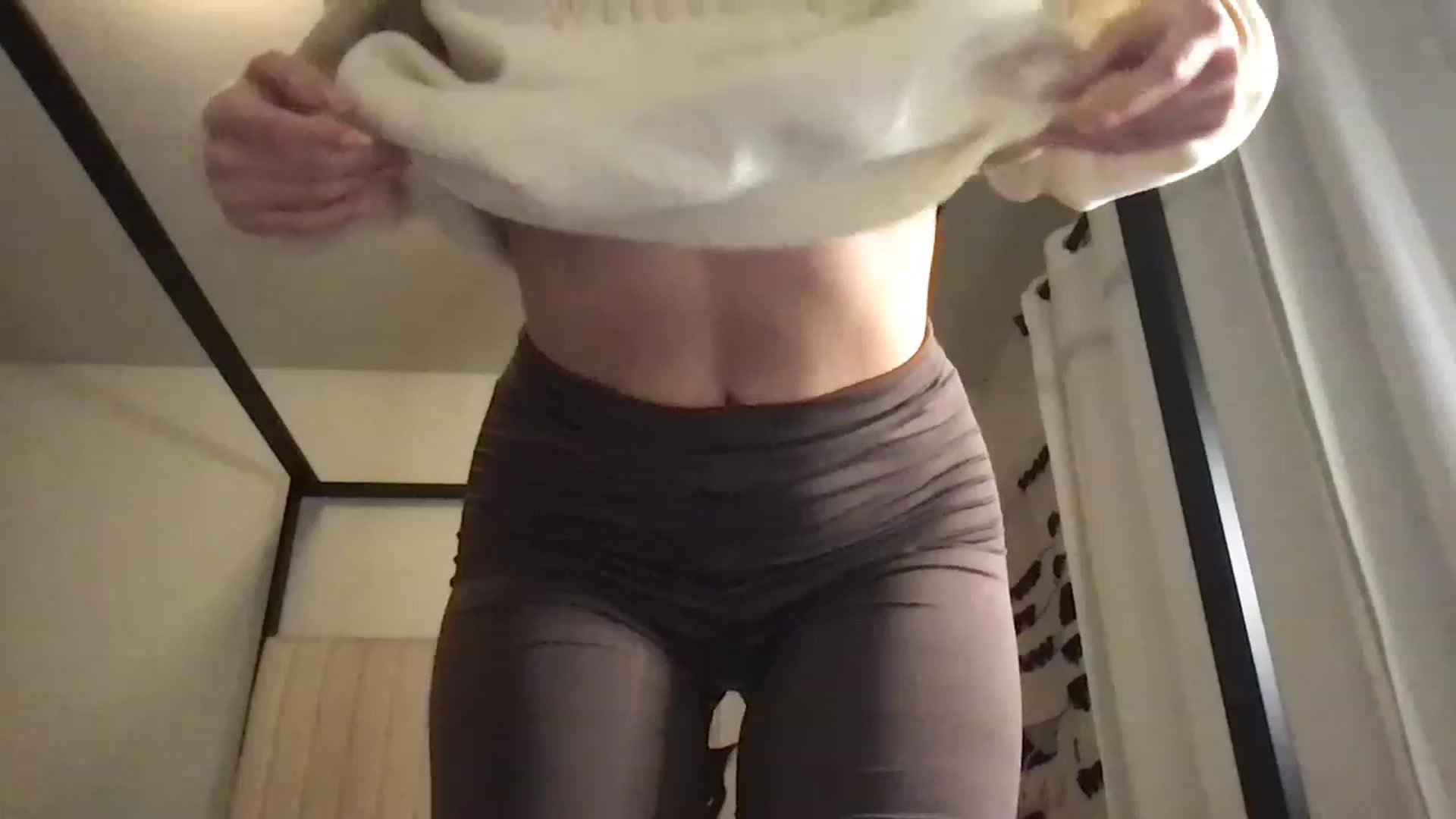Gallery image thumbnail from Thezabrina's myfreecams stream on, 12/20/2022, 04:29 image 15 of 20