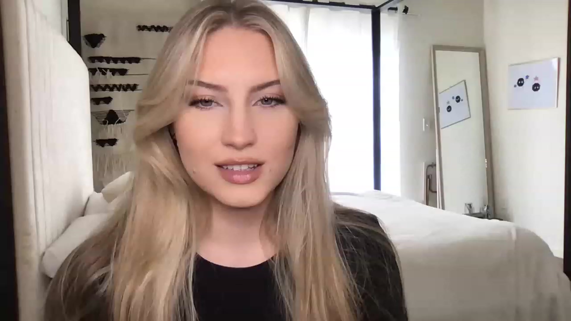 Gallery image thumbnail from Thezabrina's myfreecams stream on, 01/29/2023, 21:52 image 2 of 20