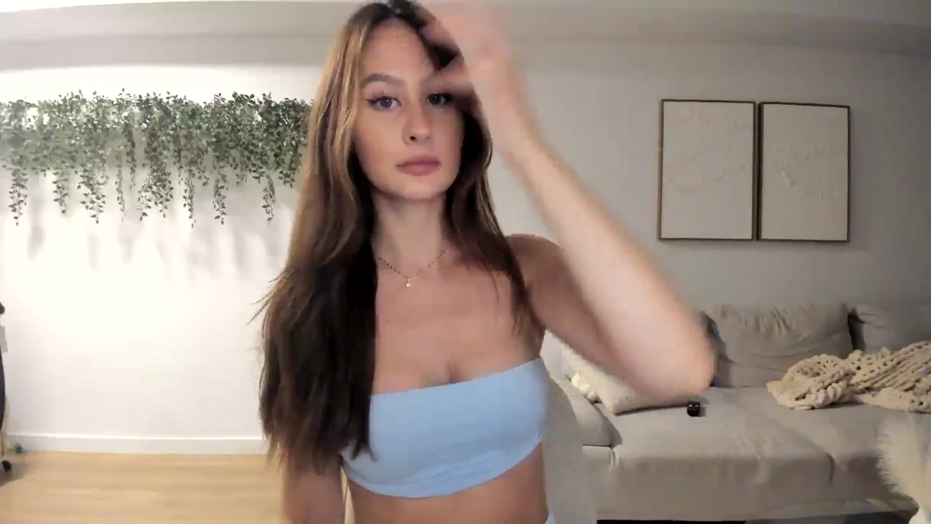 Gallery image thumbnail from ThicBootyLu's myfreecams stream on, 06/29/2024, 04:23 image 2 of 20