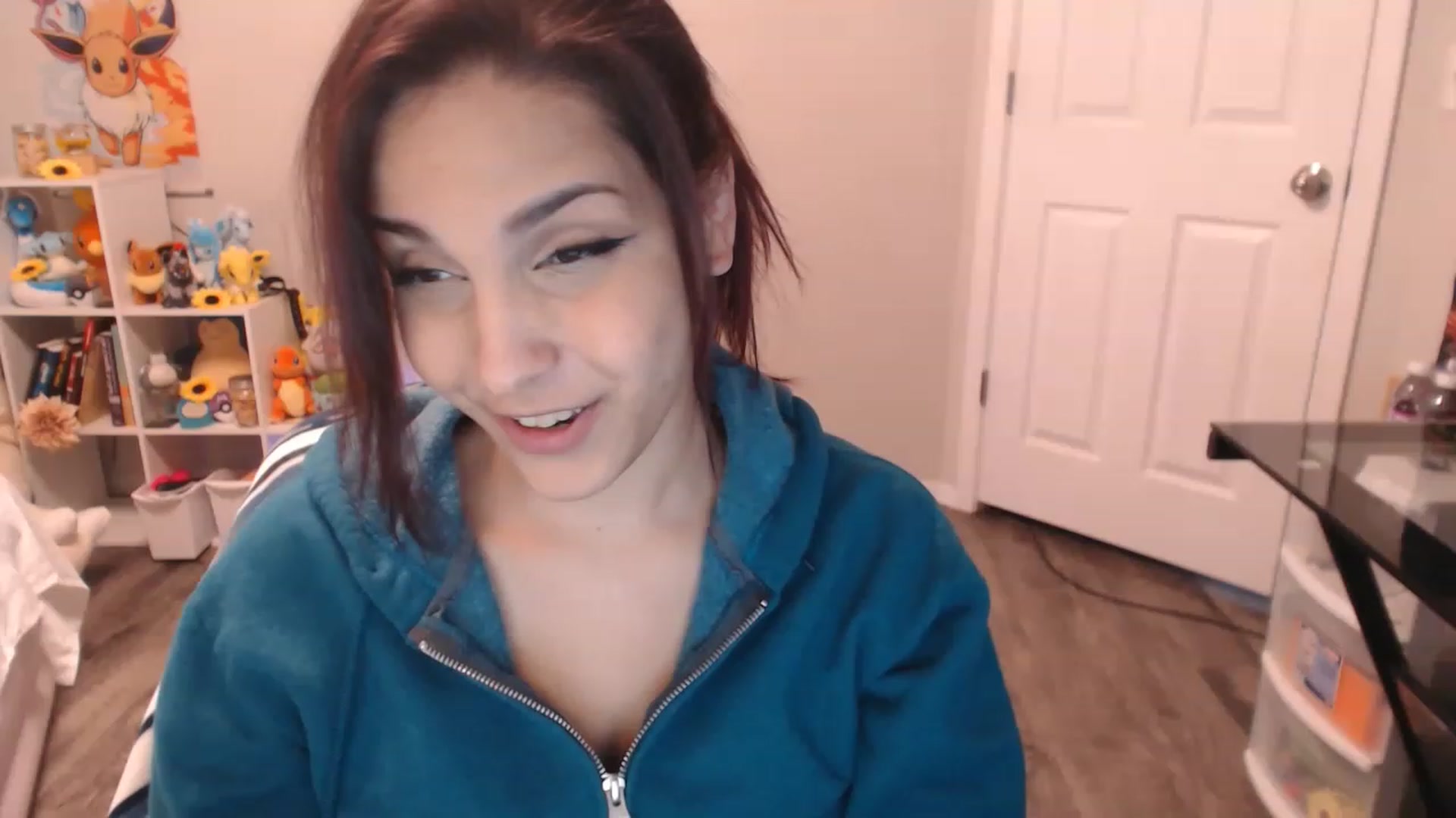 Gallery image thumbnail from ThirstyCara's myfreecams stream on, 12/03/2022, 03:48 image 1 of 20