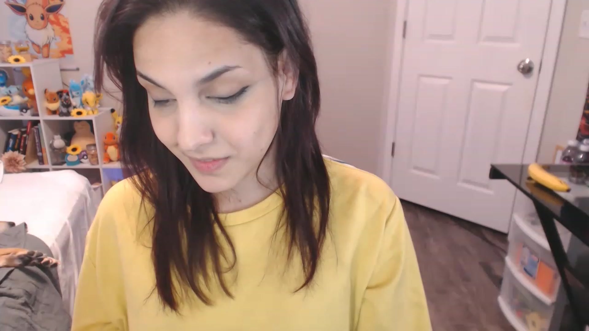 Gallery image thumbnail from ThirstyCara's myfreecams stream on, 12/24/2022, 08:49 image 3 of 20